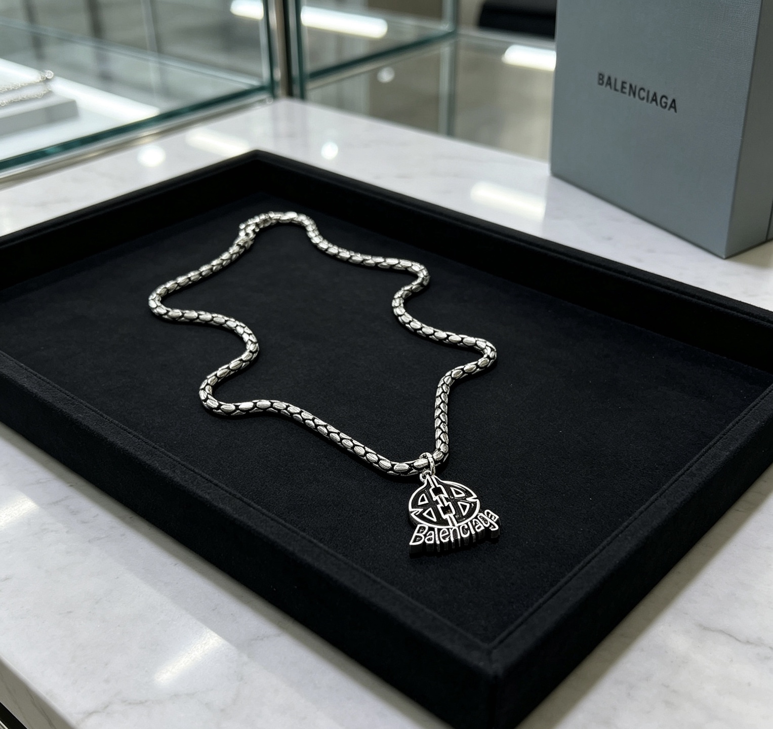 货🔹🔹新品 巴黎世家项链 Balenciaga 新款项链🔹 细节做工精细 每个细节流程到位 设计工艺精细 款 设计独特 复古风格 巴黎世家项链 3