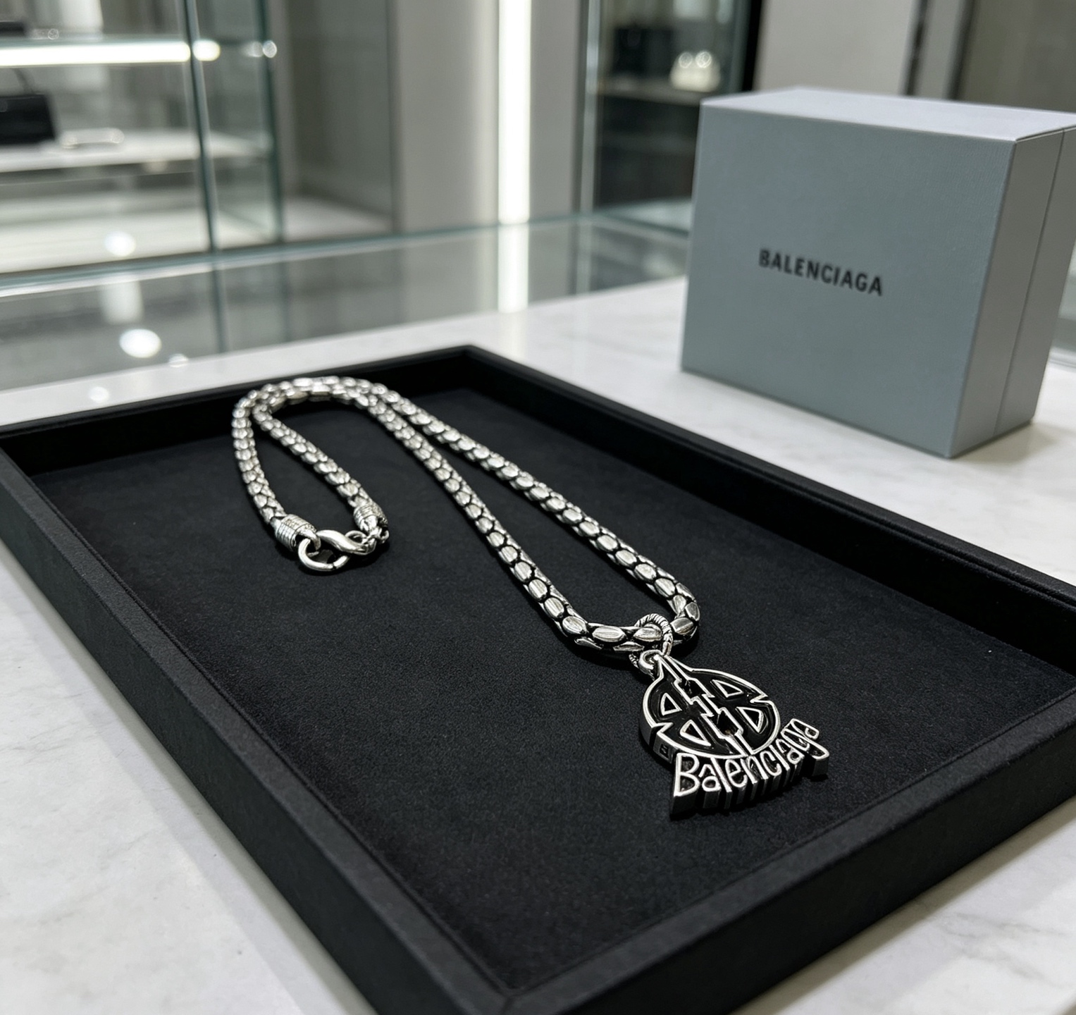 货🔹🔹新品 巴黎世家项链 Balenciaga 新款项链🔹 细节做工精细 每个细节流程到位 设计工艺精细 款 设计独特 复古风格 巴黎世家项链 9