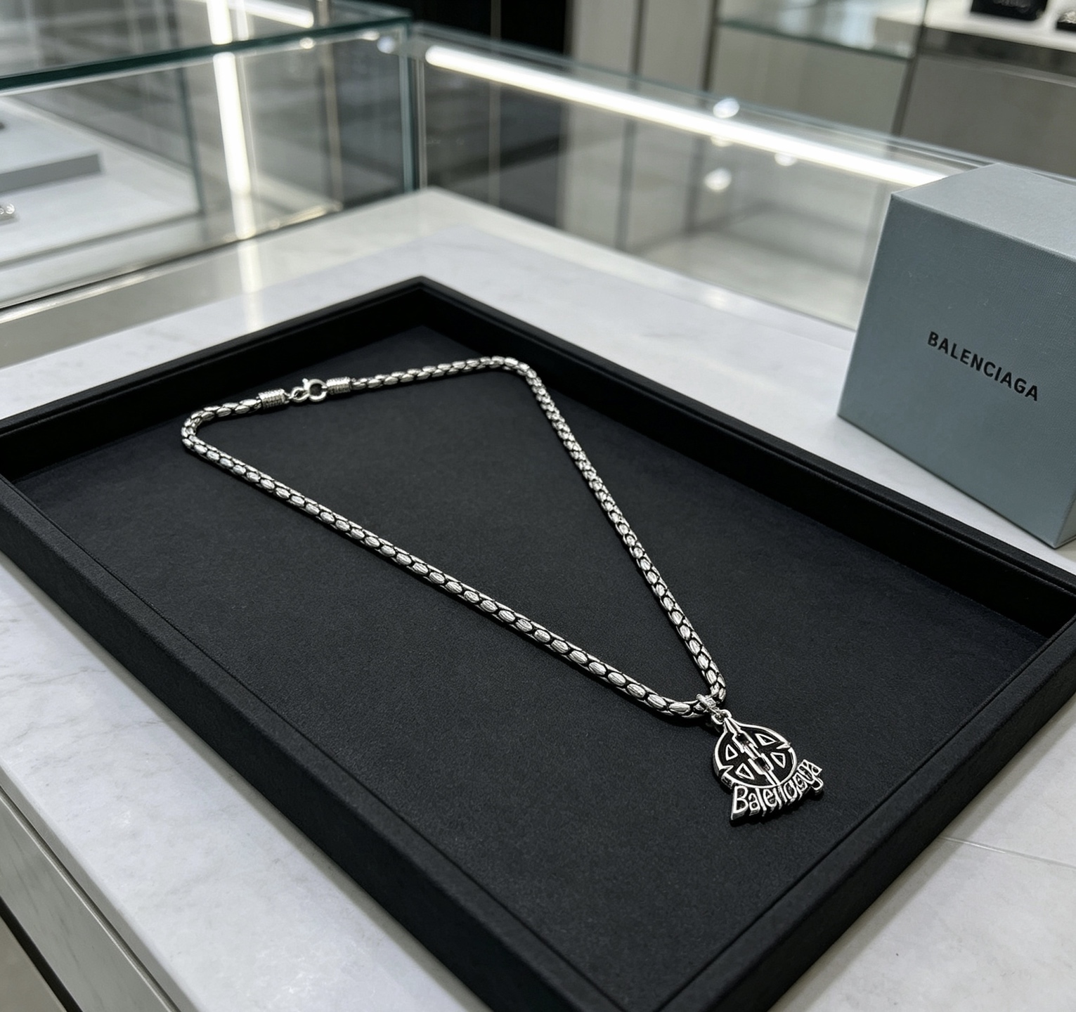 货🔹🔹新品 巴黎世家项链 Balenciaga 新款项链🔹 细节做工精细 每个细节流程到位 设计工艺精细 款 设计独特 复古风格 巴黎世家项链 6