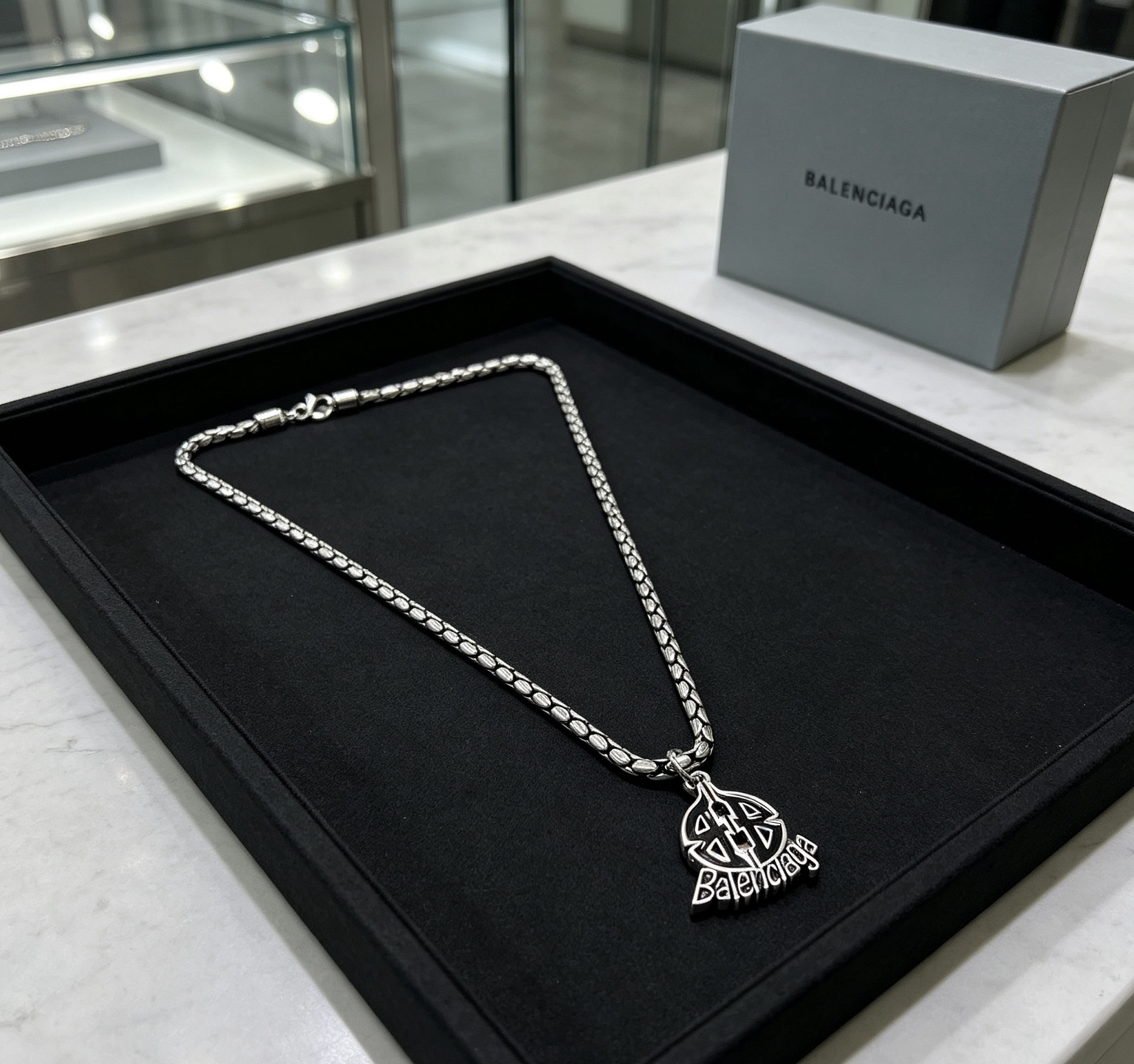Balenciaga Haute Couture Haute Couture Fine Jewelry Piece Ref.90BE9B79