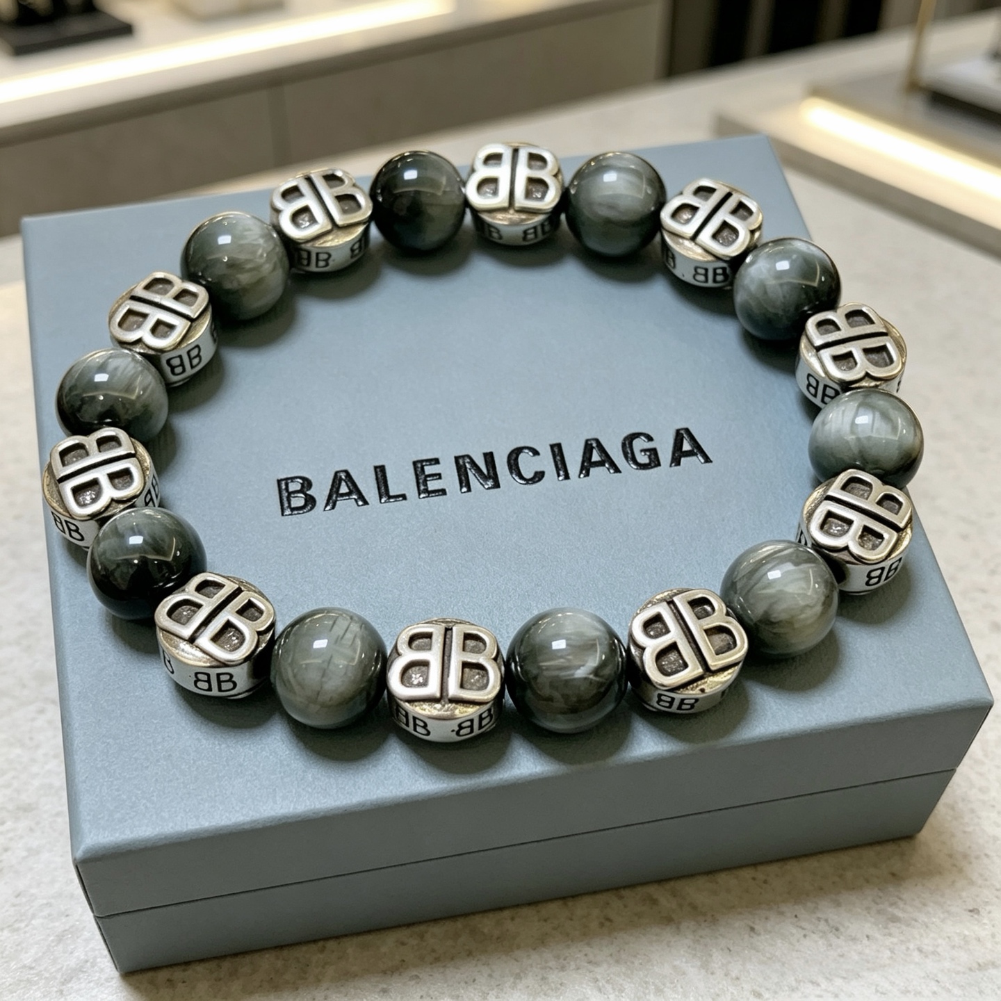 NO:896527,Batch Counter Seiko version of natural moonstone Balenciaga bracelet Tiger eye stone Thai silver style Balenciaga bracelet Star same style for men and women Retro distressed style Original replica Handmade ~ Genuine open mold trendy fashion must-have Can be worn by both men and women Same style for couples Rock punk Thai silver style Retro elements Trendy and versatile I like to note the size when placing an order, jewelry boutique, balenciaga, bracelet19860909批 专柜精工版本天然月光石巴黎世家手链 虎眼石泰银风格巴黎世家手链 明星同款男女款 复古做旧风 原版复刻 纯手工打造 ～正品开模潮流时尚必备 男女均可佩戴 情侣款同款 摇滚朋克泰银风格 复古元素 潮流百搭 超级喜欢下单备注尺寸,饰品精品,balenciaga,bracelet,Jewelry