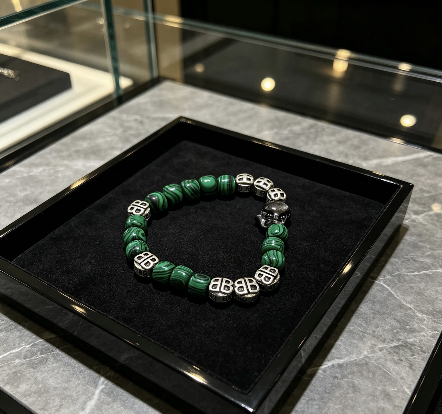 NO:896503,Batch New Product Launch Counter Seiko Version Natural Malachite Balenciaga Bracelet Malachite Thai Silver Style Balenciaga Bracelet Star Same Style for Men and Women Retro Old Style Original Reproduction Purely Handmade ~ Genuine Open Mold Trendy Fashion Must-Have Can Be Weared by Men and Women Same Style for Couples Rock Punk Thai Silver Style Retro Elements Trendy and Versatile I Like It When Ordering Please Note Size 16cm to 24cm, Boutique Jewelry, Balenciaga, Bracelet19860909批 新品发布会专柜精工版本天然孔雀石巴黎世家手链 孔雀石泰银风格巴黎世家手链 明星同款男女款 复古做旧风 原版复刻 纯手工打造 ～正品开模潮流时尚必备 男女均可佩戴 情侣款同款 摇滚朋克泰银风格 复古元素 潮流百搭 超级喜欢下单备注尺寸 16厘米到24厘米,饰品精品,balenciaga,bracelet,Jewelry
