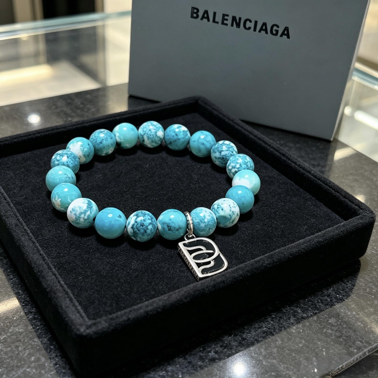 NO:896507,Batch. Original new product. Balenciaga Turquoise Balenciaga Bracelet Counter. Balenciaga Bracelet. Men's hot model shipped. Unique design, avant-garde, a must-have for men and women!  Size 18.20.22.24cm, fine jewelry, balenciaga, balenciaga, bracelet19860909批 . 原单货新品 巴黎世家松石Balenciaga手链专柜一致巴黎世家手链 男士火爆款出货 设计独特 前卫 男女必备！码数18.20.22.24cm,饰品精品,balenciaga,balenciaga,bracelet,Jewelry