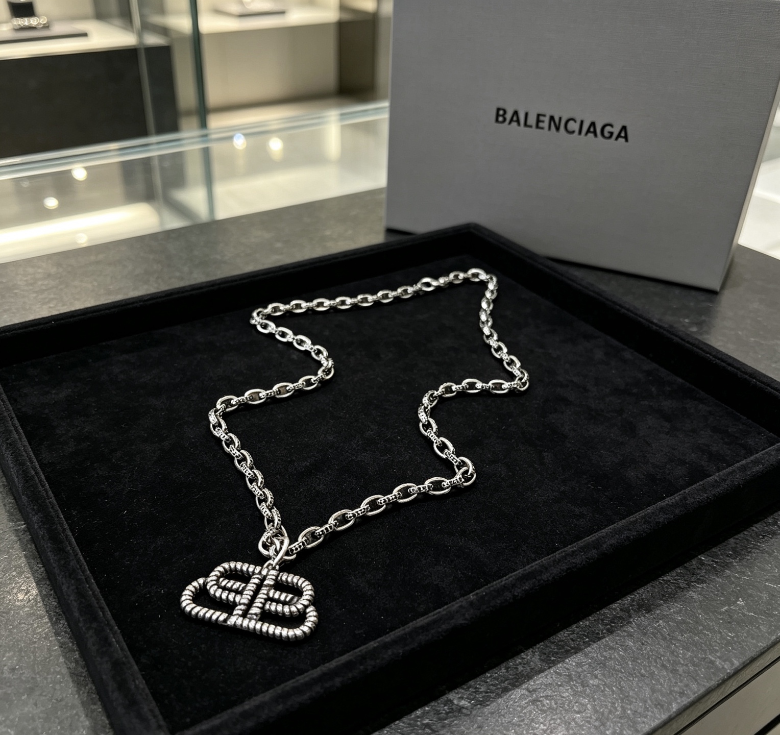货🔹🔹新品 巴黎世家项链 Balenciaga 新款项链🔹 细节做工精细 每个细节流程到位 设计工艺精细 款 设计独特 复古风格 巴黎世家项链 7