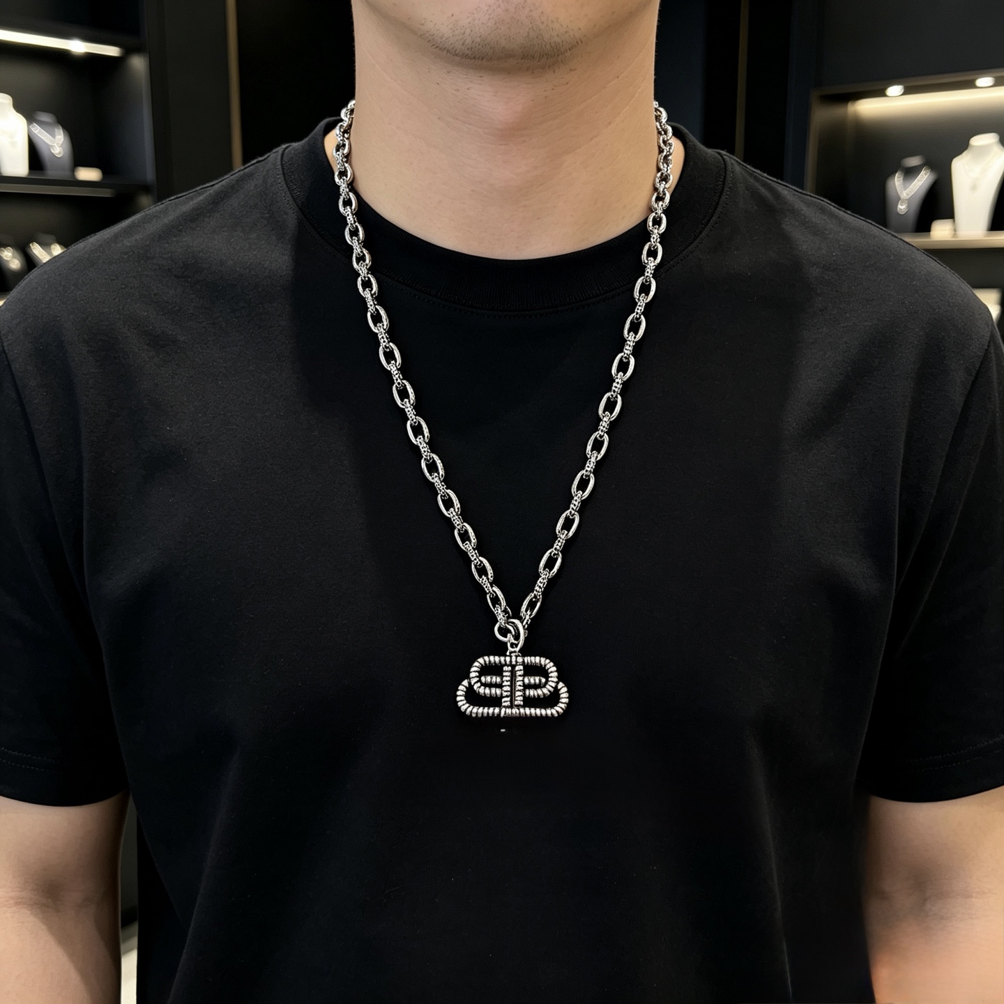 货🔹🔹新品 巴黎世家项链 Balenciaga 新款项链🔹 细节做工精细 每个细节流程到位 设计工艺精细 款 设计独特 复古风格 巴黎世家项链 3
