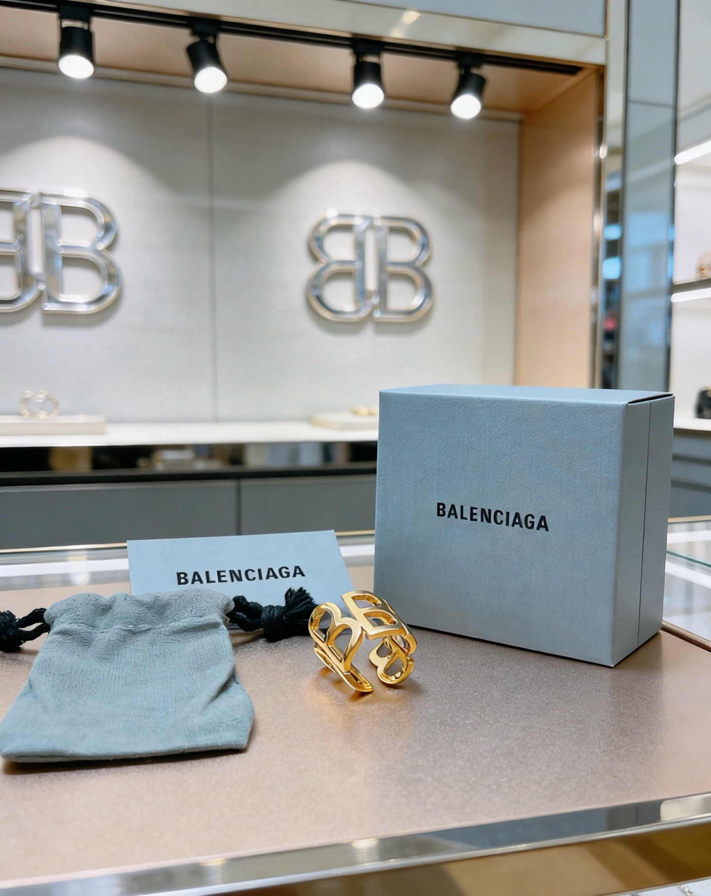 Balenciaga Haute Couture Haute Joaillerie Fine Jewelry Earrings Necklace 5