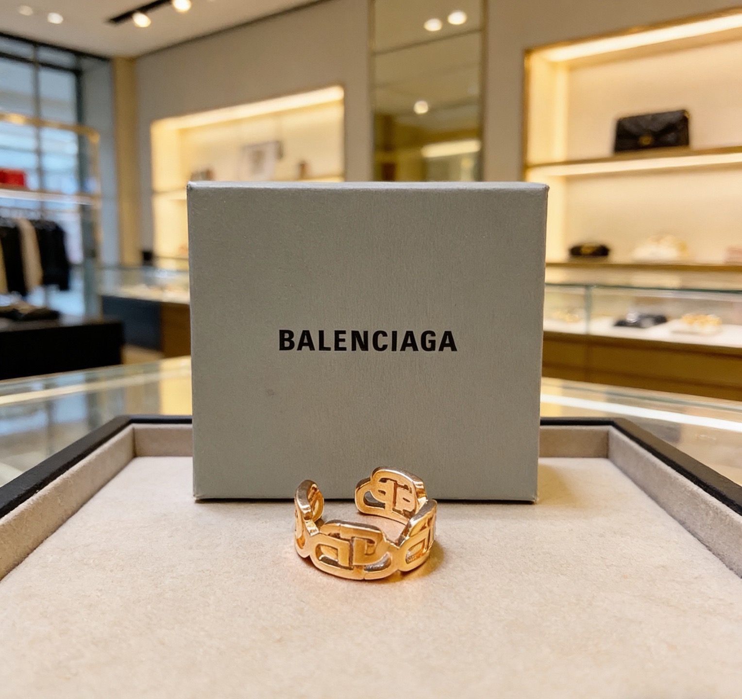 Balenciaga Haute Couture Haute Joaillerie Fine Jewelry Earrings Necklace 7