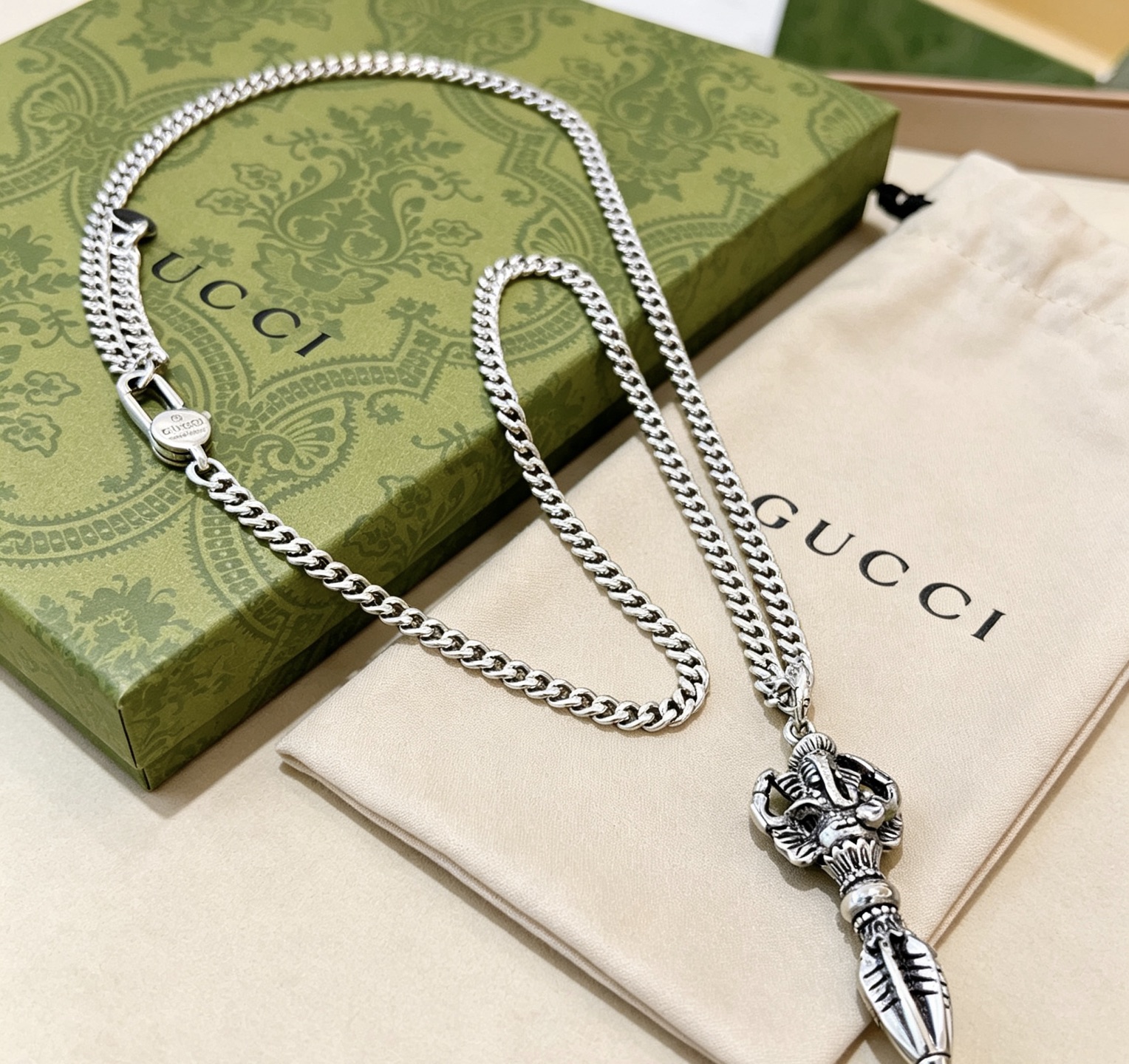 Gucci Haute Joaillerie Fine Jewelry Earrings Necklace Ring Ref 3