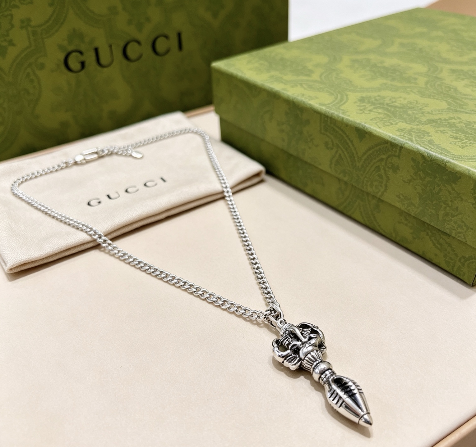 Gucci Haute Joaillerie Fine Jewelry Earrings Necklace Ring Ref 5