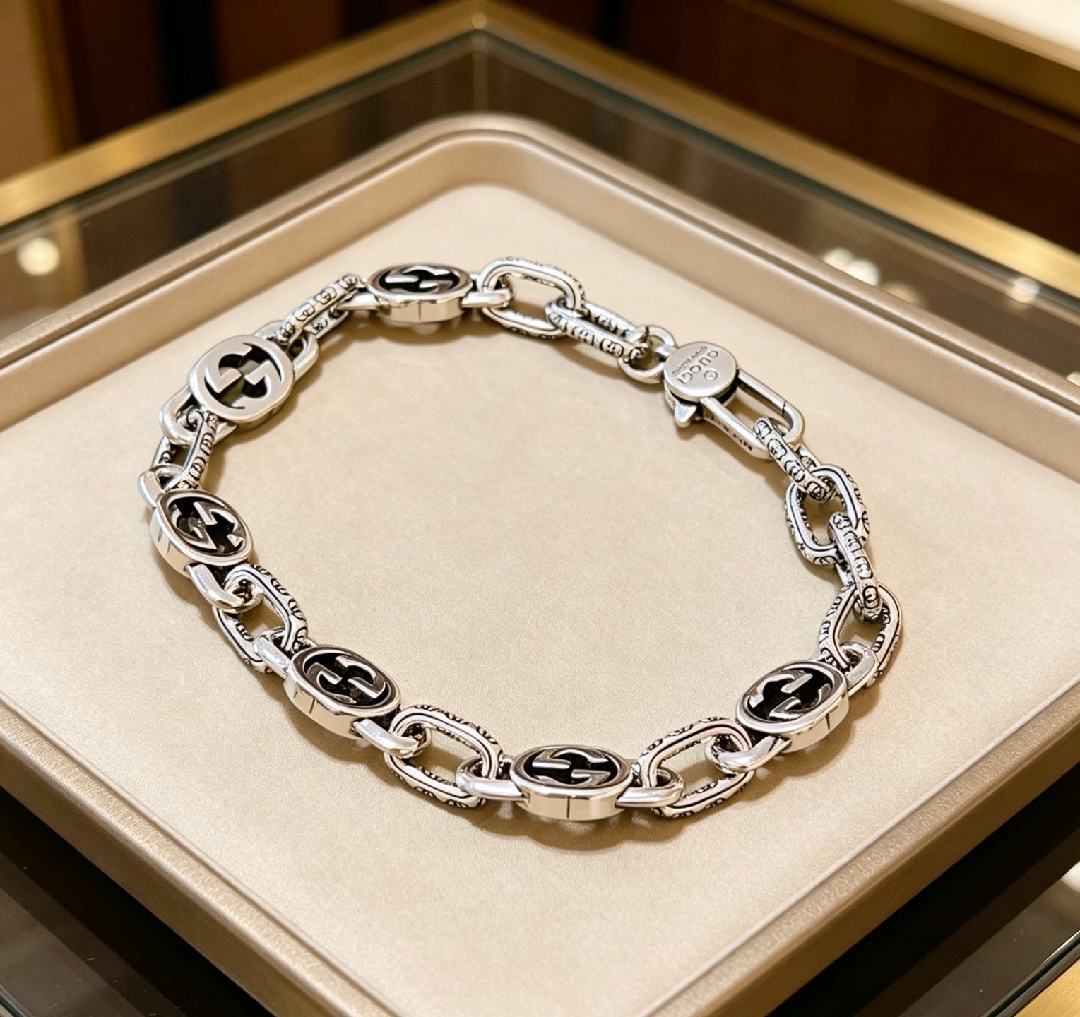 Gucci Haute Joaillerie Fine Jewelry Earrings Necklace Ring Ref.71F86B9A 5