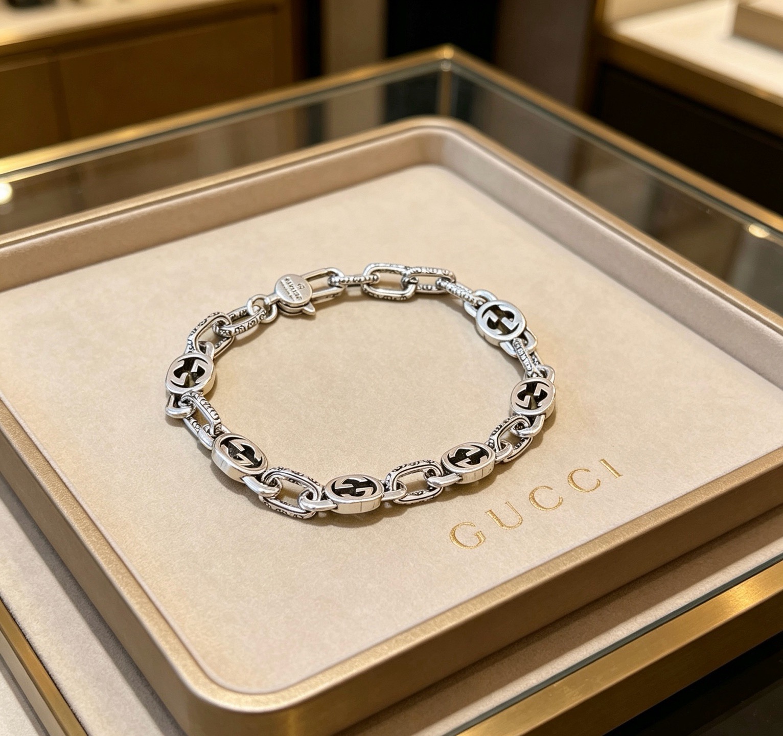 Gucci Haute Joaillerie Fine Jewelry Earrings Necklace Ring Ref.71F86B9A 4