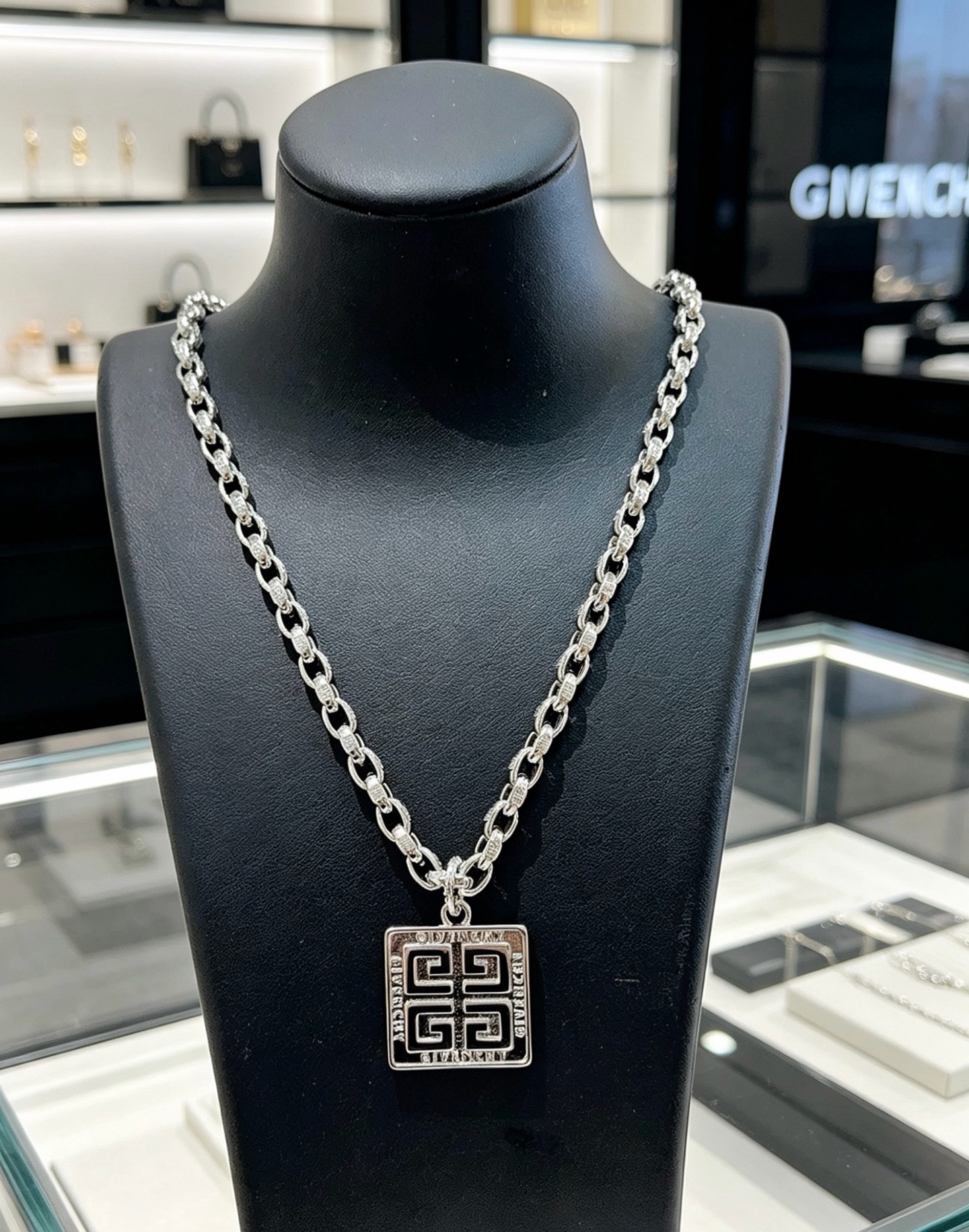 Givenchy Haute Joaillerie Fine Jewelry Earrings Necklace Ring 4