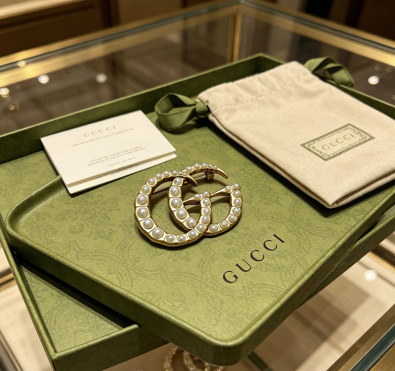 NO:923357,Batch. 2026 latest release Gucci Gucci brooch, the latest classic model, exquisite no matter the style or texture, it has an absolutely top-notch feel. You can understand it at a glance. Super nice, the best choice for matching clothes, a must-have artifact for goddesses, boutique jewelry, gucci, gucci, brooch, breastpin19860909批. 2026最新出炉 Gucci古驰胸针最新款的经典款 精致无论款式 质感 都是绝对的顶尖feel 只要看一眼就懂了 超 nice 搭配衣服最佳的选择,女神必备神器,饰品精品,gucci,gucci,brooch，breastpin,Jewelry