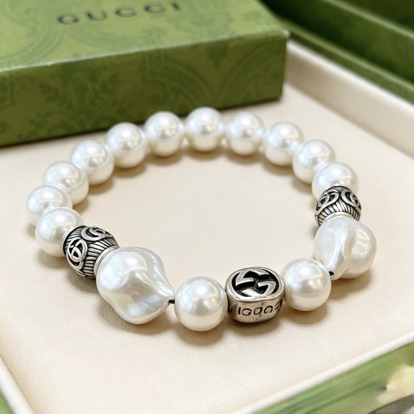 Gucci Anger Forest bracelet Aged silver metal white pearl 18cm
