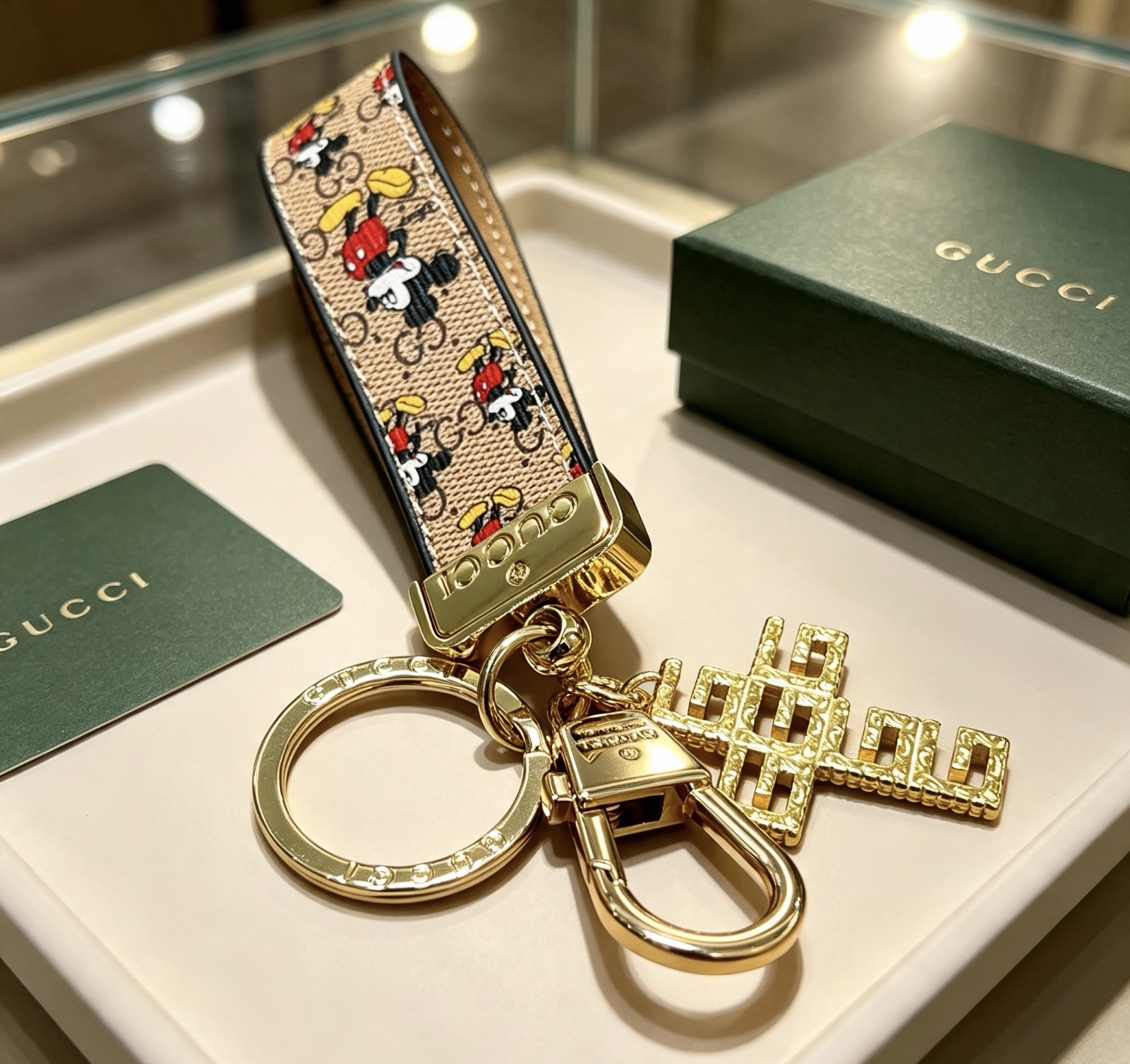 Gucci Jewelry New Release 𝐆𝐮𝐜𝐜𝐢 Keychain New Charm Anger Forest G Keychain — photo 5