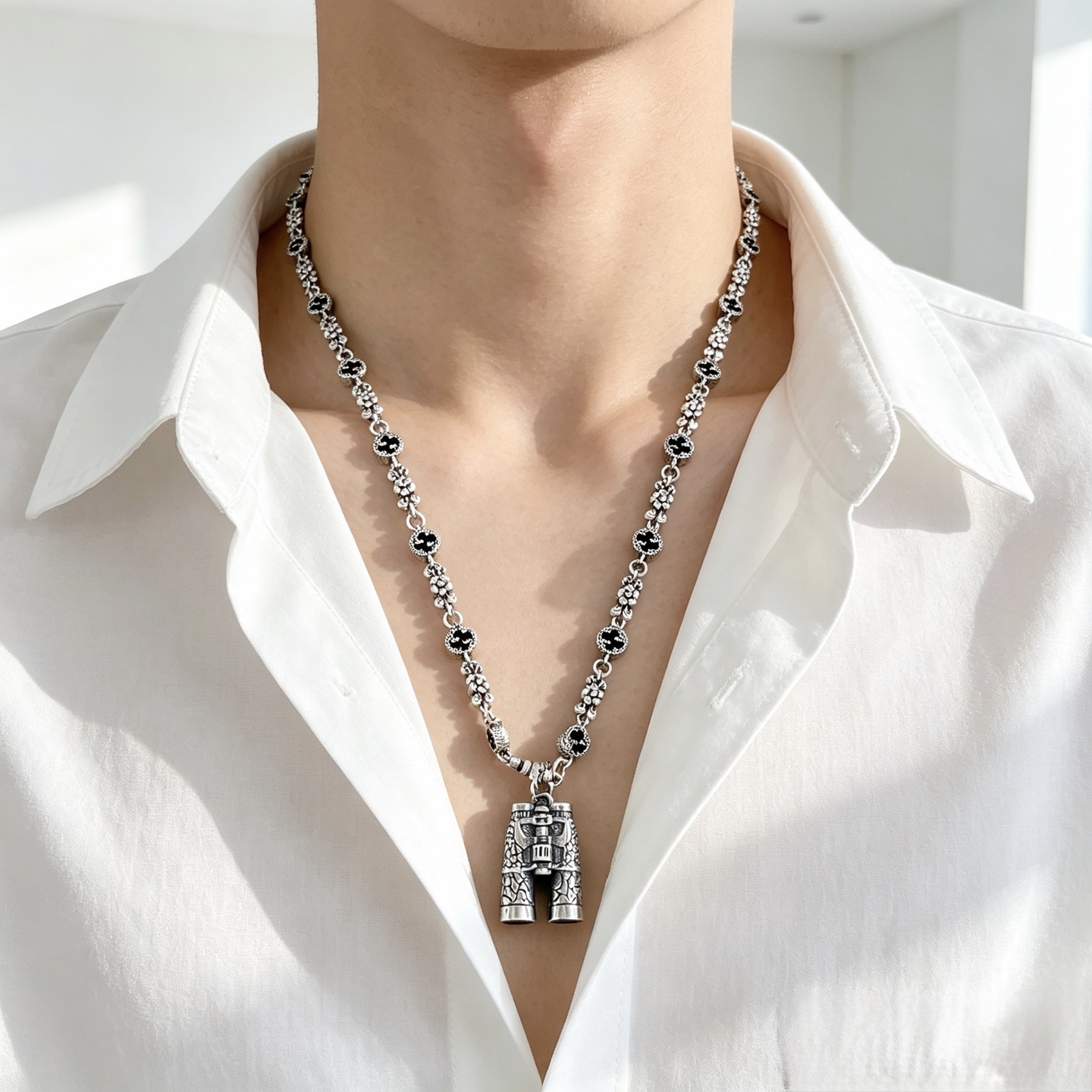 Gucci Anger Forest Binoculars Pendant Necklace necklace Aged silver-toned metal with black enamel Interlocking G accents 50cm