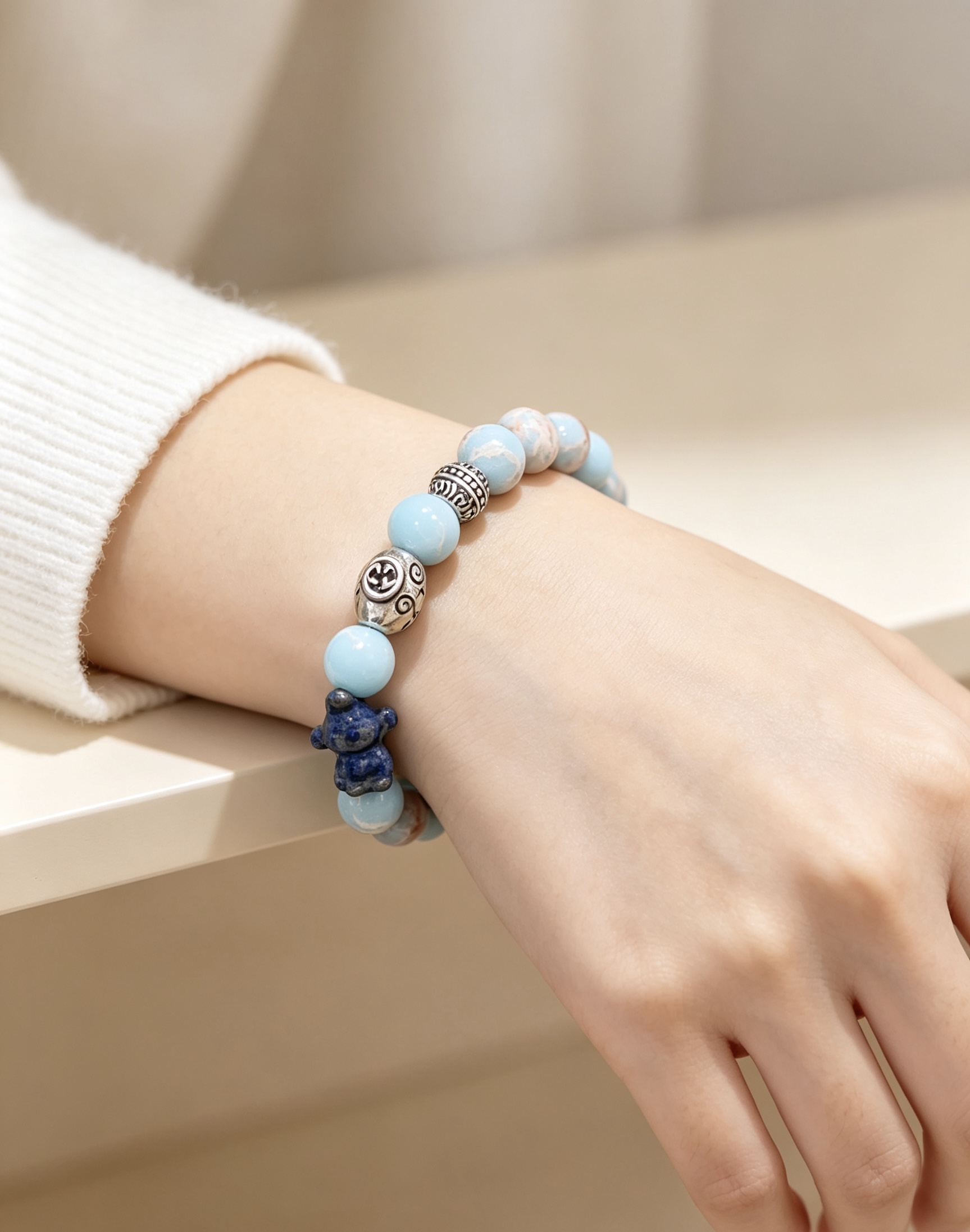 Gucci Anger Forest Beaded Bracelet bracelet Antique silver-toned metal light blue variegated stone beads dark blue lapis lazuli bear charm 18cm