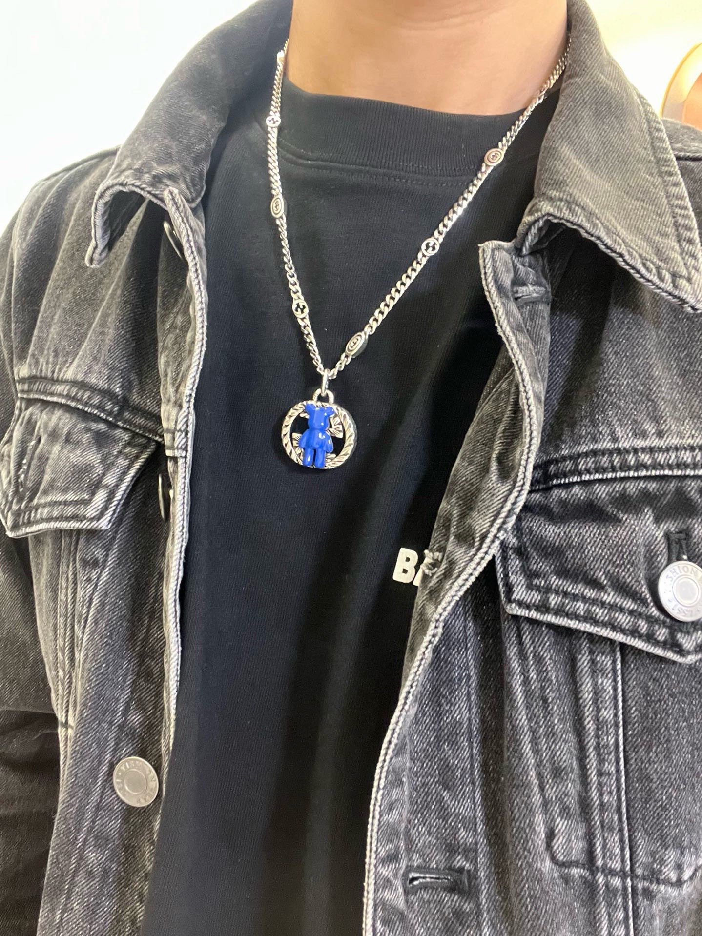 Gucci Anger Forest Bear Pendant necklace Aged silver-tone metal with bright blue enamel bear accent 60cm