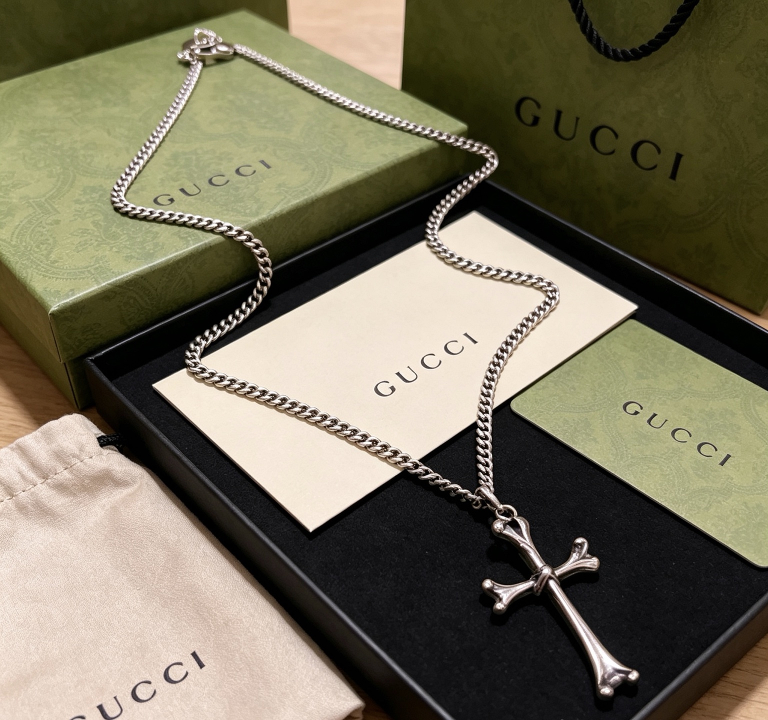 Gucci Anger Forest Bone Cross Pendant necklace Aged silver-toned metal no gemstones 60cm