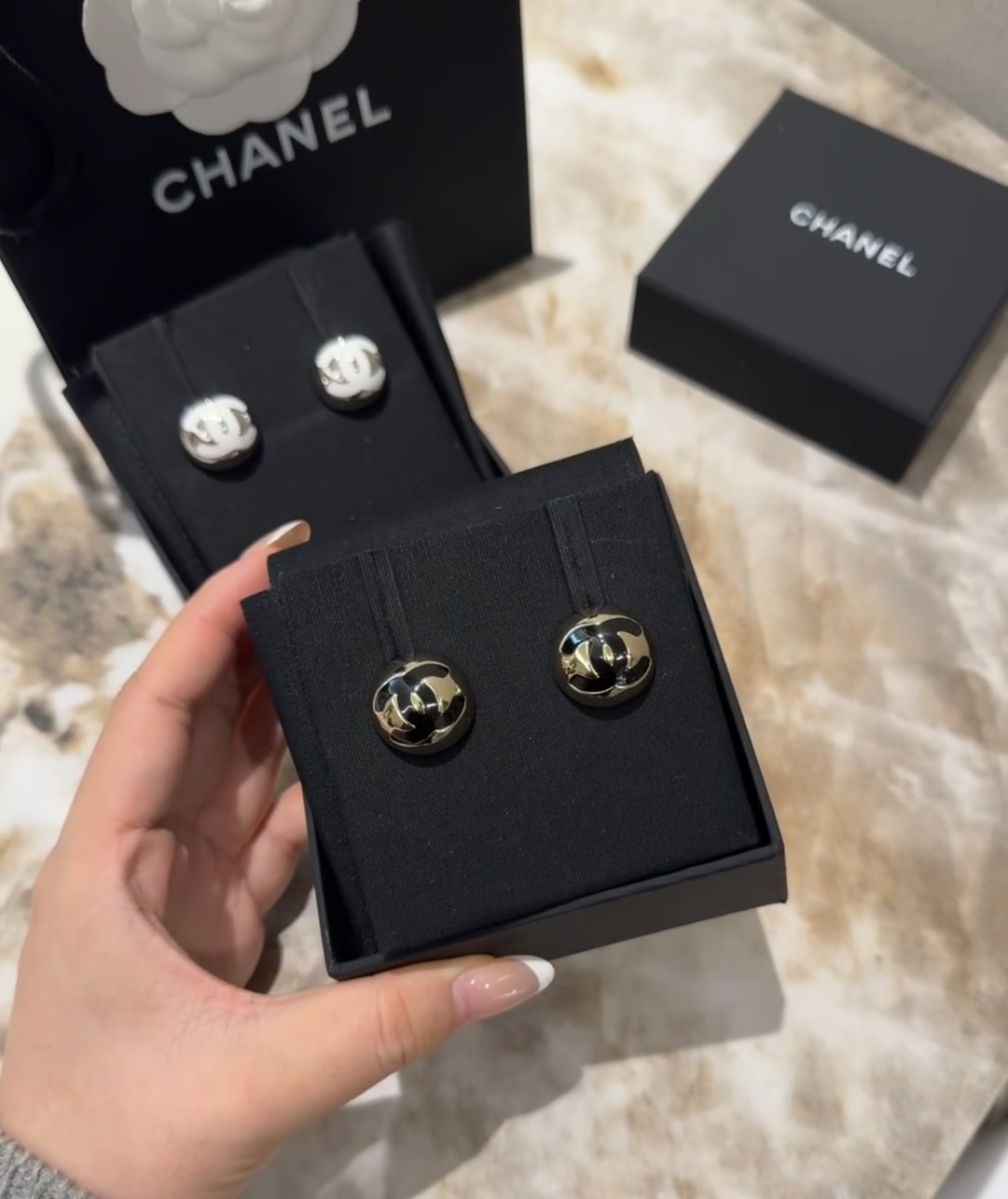 NO:102487,Xiaoxiang's new half ball earrings are super good-looking, super amazing, Chanel earrings, chanel19860909小香新款半球耳钉 超好看 超惊艳,香奈儿耳钉,chanel,Jewelry