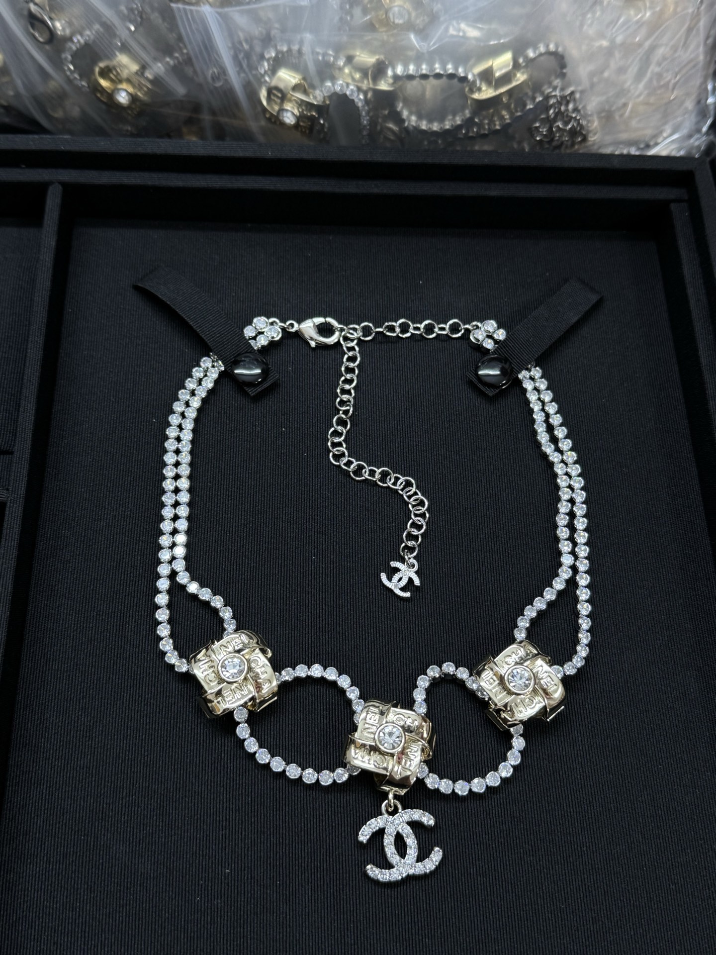 CHANEL quilted letter chain full diamond double-layer necklace