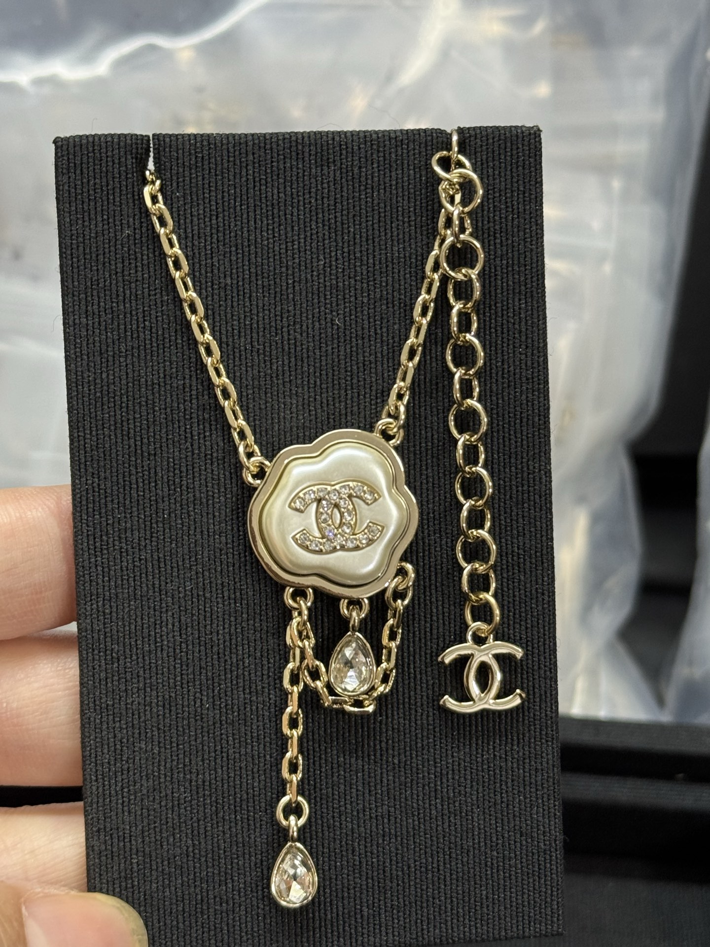 NO:361070,Xiaoxiang new double C rhinestone cloud resin tassel necklace, Chanel necklace, chanel, necklace19860909小香新款双c水钻云朵树脂流苏项链,香奈儿项链,chanel,necklace,Jewelry