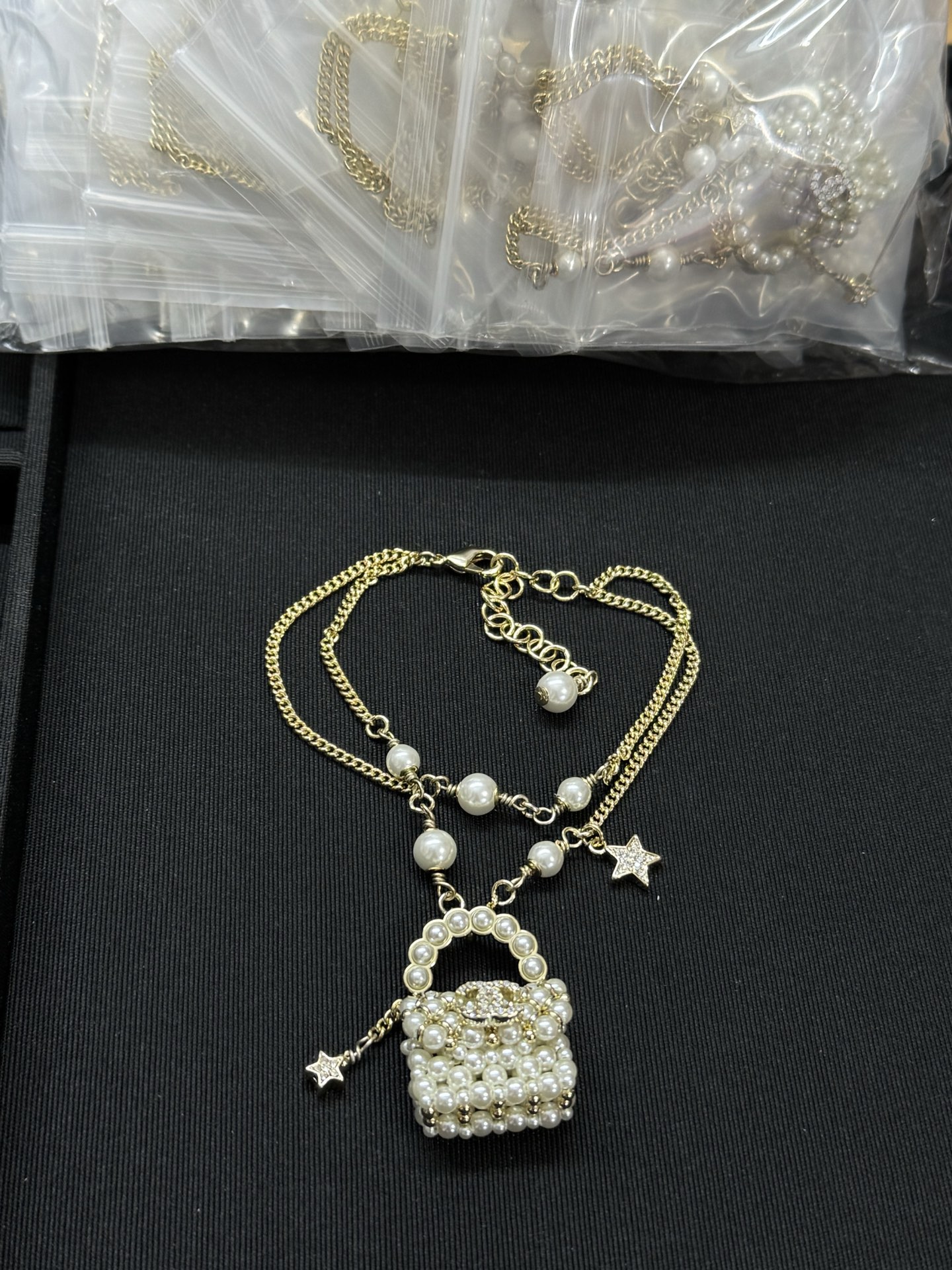 NO:574301,Xiaoxiang pure handmade bag pearl bracelet, Chanel bracelet, chanel, bracelet19860909小香纯手工包包珍珠手链,香奈儿手链,chanel,bracelet,Jewelry