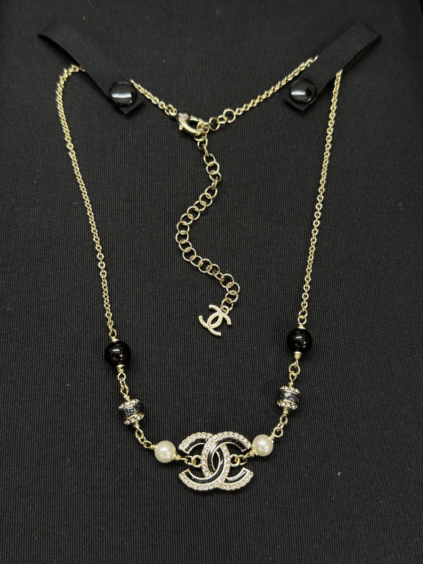 NO:619296,Xiaoxiang's new black oil dripping double C full diamond black bead necklace, Chanel necklace, chanel,necklace19860909小香新款黑色滴油双c满钻黑色珠子项链,香奈儿项链,chanel,necklace,Jewelry