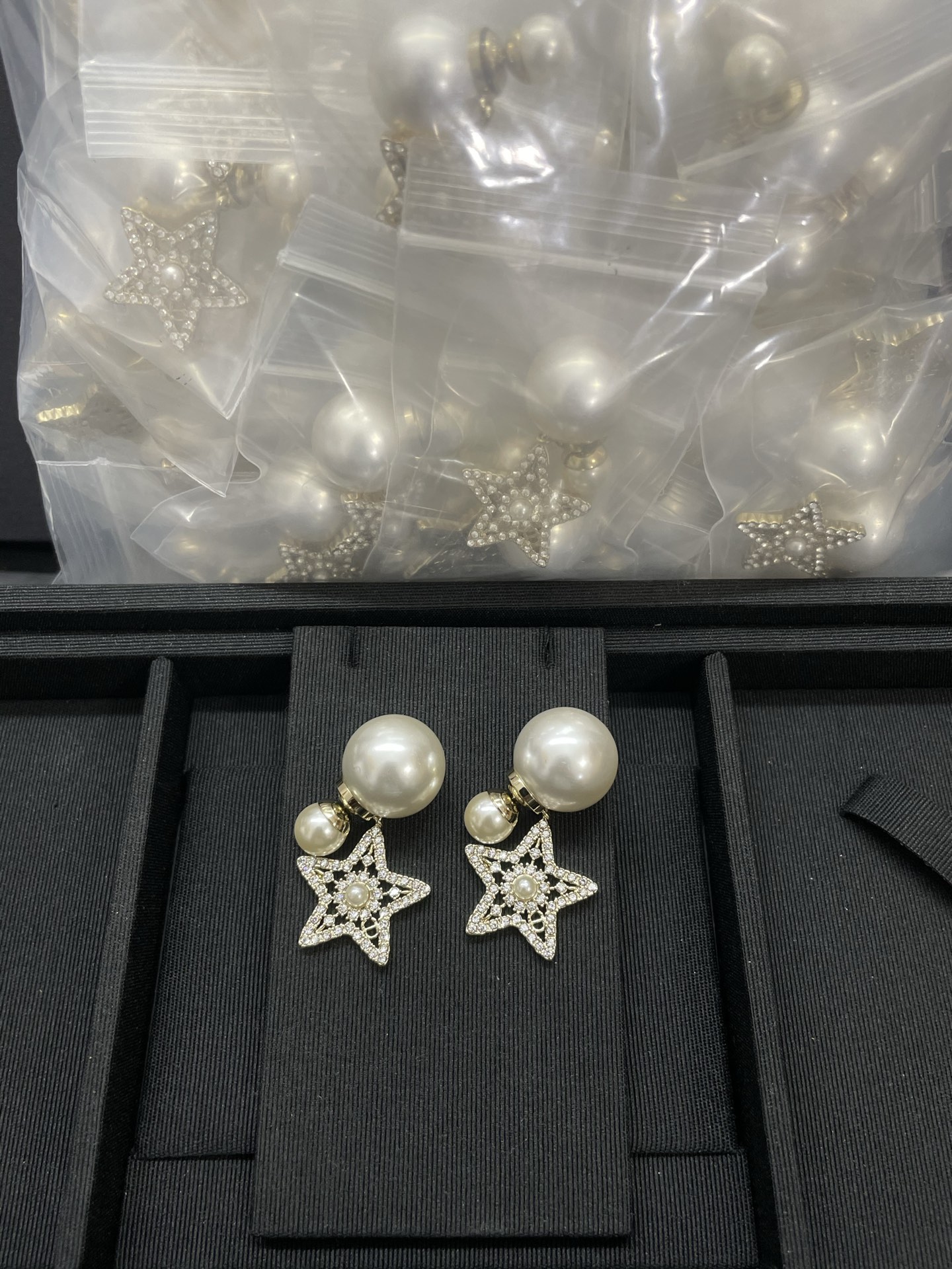 NO:703153,Dior new five-pointed star size pearl earrings, Dior earrings, dior, dior, earrings19860909迪奥新款五角星大小珍珠耳环,Dior耳钉,dior,dior,earrings,Jewelry