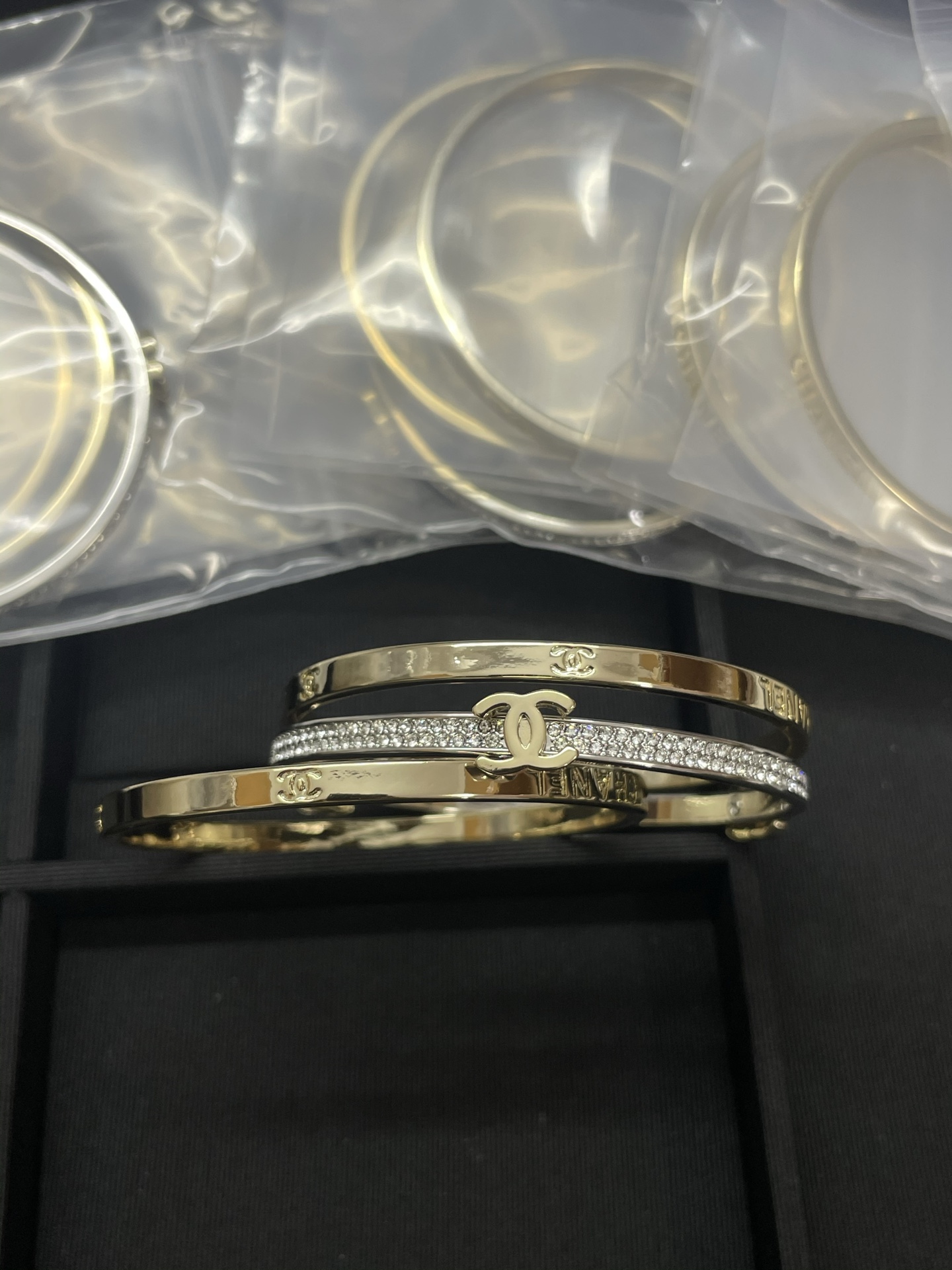 CHANEL bracelet trois-en-un bicolore métal