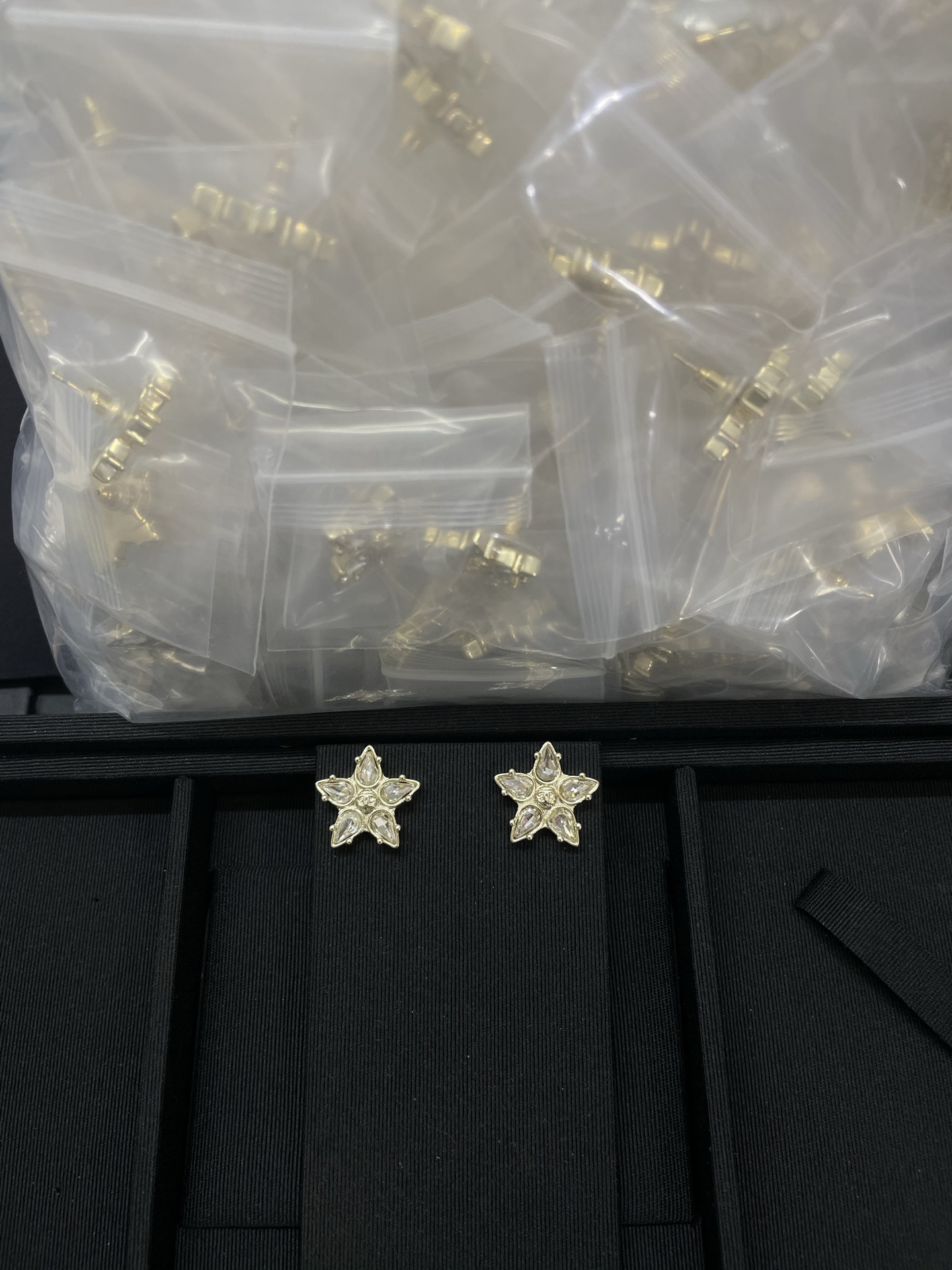 NO:766978,Dior new five-pointed star drop diamond earrings, Chanel earrings, chanel, dior19860909迪奥新款五角星水滴钻耳钉,香奈儿耳钉,chanel,dior,Jewelry