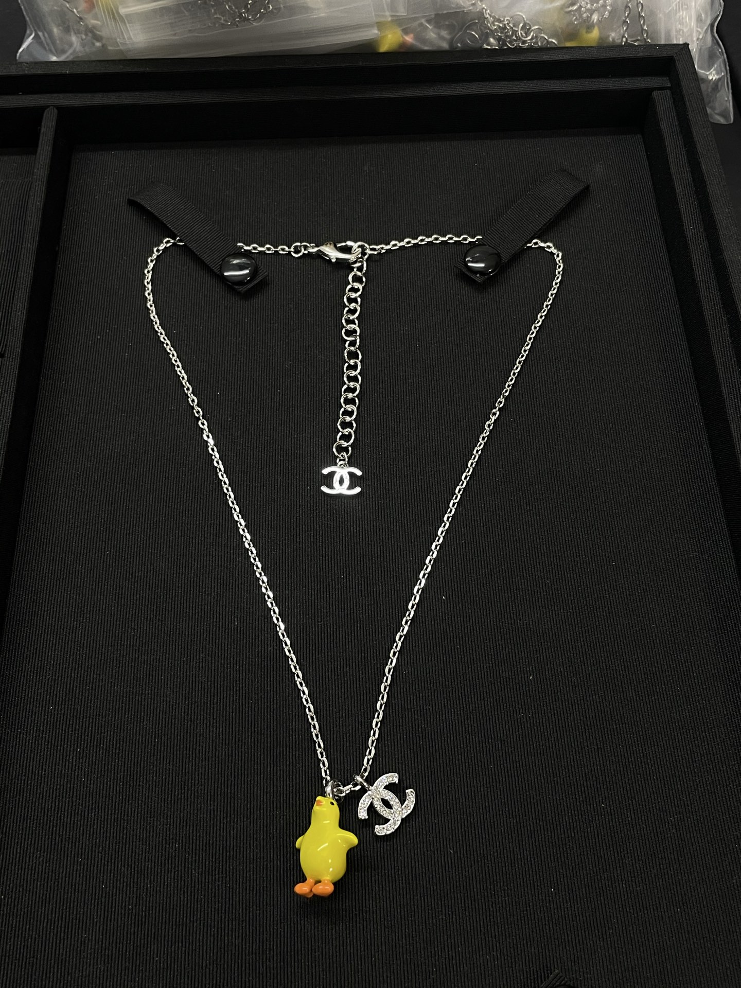NO:816910,Xiaoxiang's new little yellow chicken necklace, Chanel necklace, chanel,necklace19860909小香新款小黄鸡项链,香奈儿项链,chanel,necklace,Jewelry