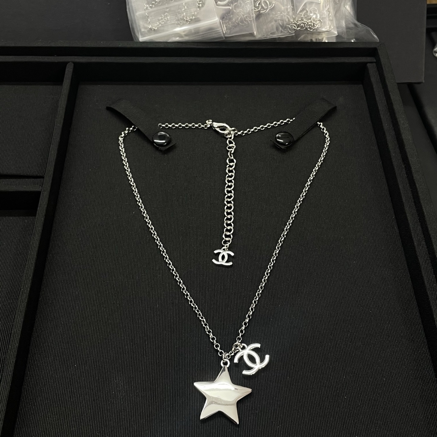 NO:857758,Xiaoxiang's new glossy five-pointed star double C necklace gold silver, Chanel necklace, chanel,necklace19860909小香新款光面五角星双c项链 金色 银色,香奈儿项链,chanel,necklace,Jewelry