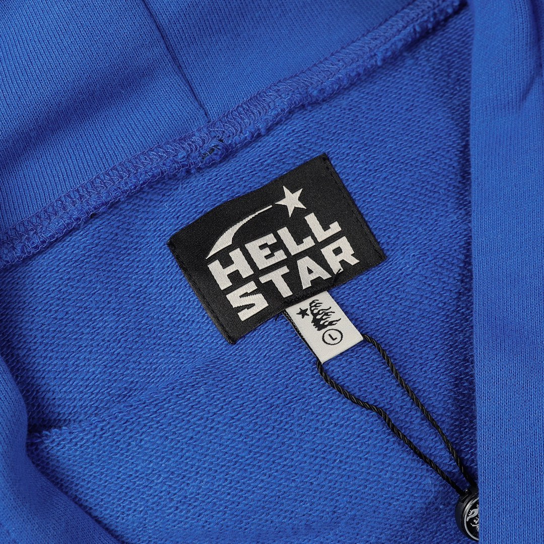 上衣P105 裤子95 一套200
 Hellstar 地狱之星美式系列潮 卫衣带帽子 长裤子工艺字母绘图一套装
颜色：洗蓝色
码数：S M L XL