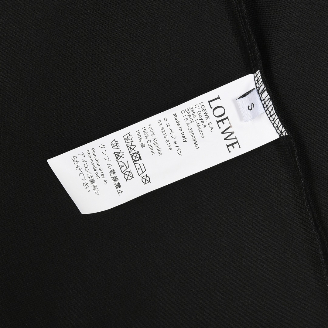 Loewe/罗意威 25ss 章鱼印花和Anagram 刺绣短袖T恤 T 恤为 LOEWE x Suna Fujita