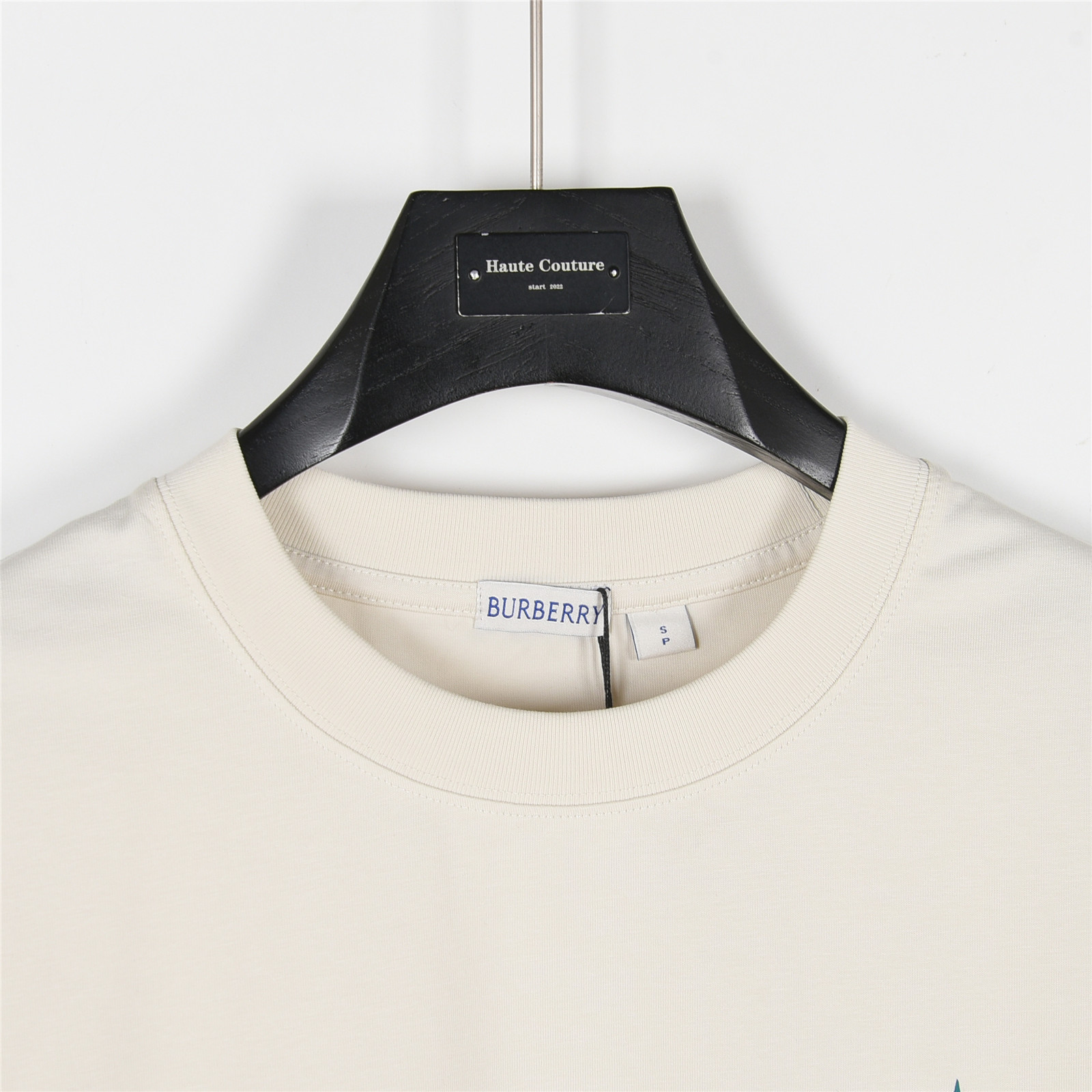 Burberry/巴宝莉 25ss 战马徽标拼色发泡印花短袖T恤-Chinese UA Cheap High Quatity Brand Clothes Bags handbags Sneakers wholesale wholesaler seller from China Factory suppliers Fashion Clothing Shoes best Quality Beautiful Price Burberry/巴宝莉 25ss 战马徽标拼色发泡印花短袖T恤