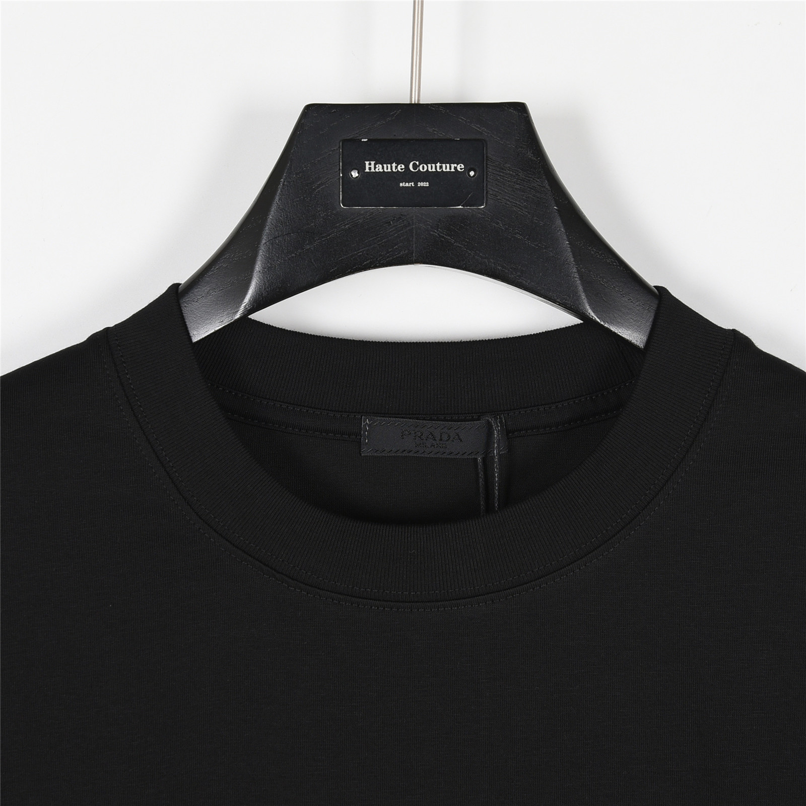 PRADA/普拉达 25ss 重叠三角标撞色刺绣短袖T恤