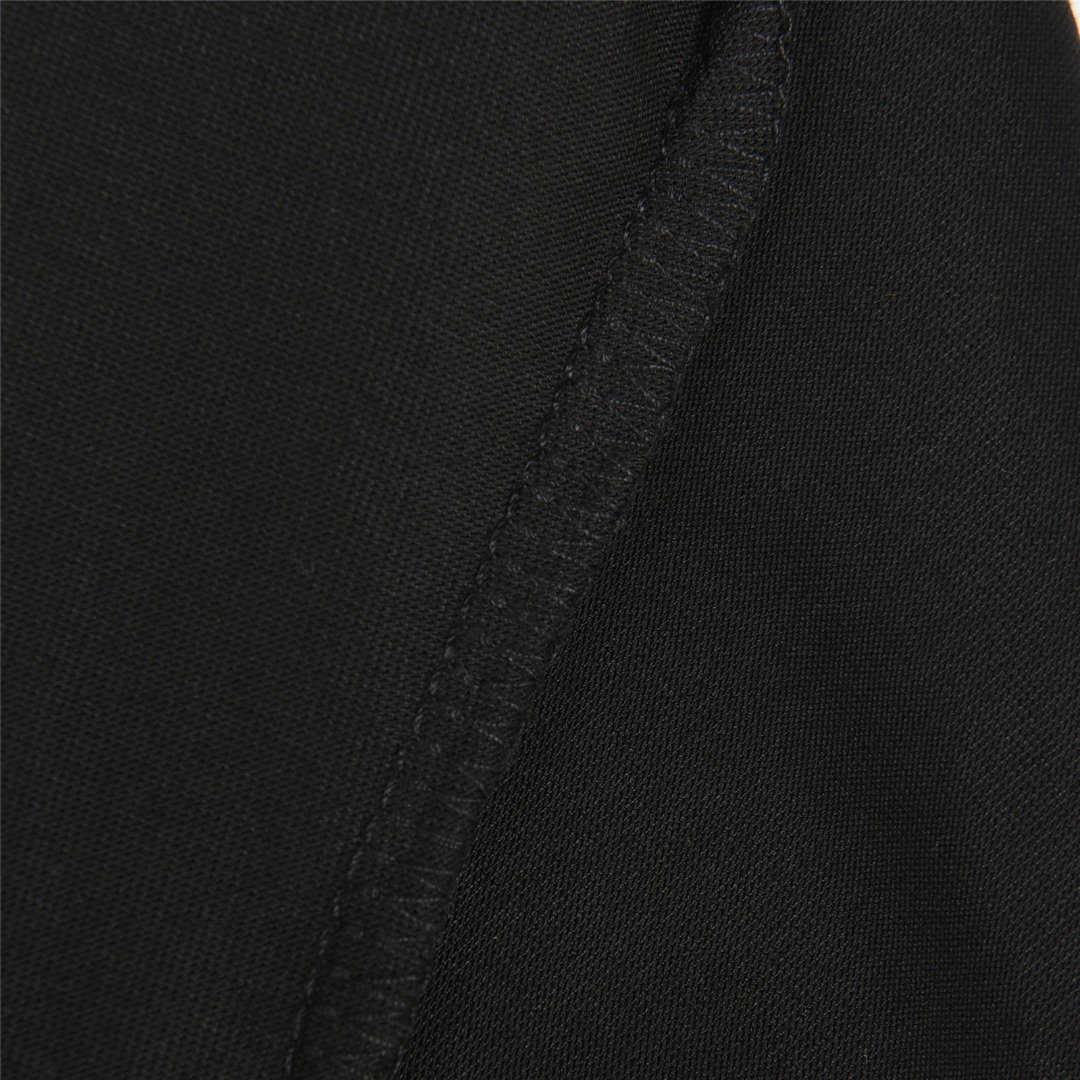 PRADA/普拉达 25ss 重叠三角标撞色刺绣短袖T恤