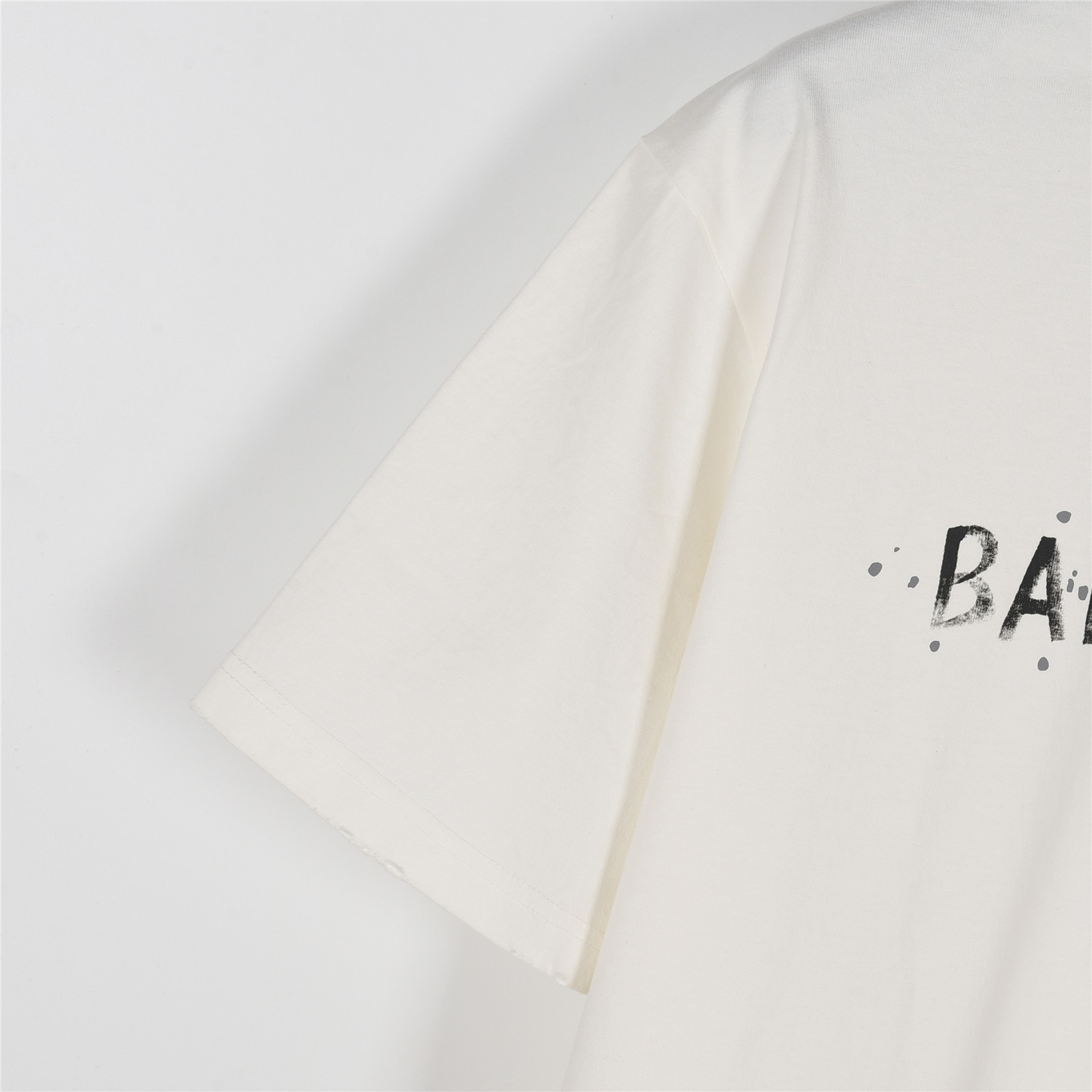 Balenciaga/巴黎世家 25ss 字母双B手绘水洗破洞短袖T恤