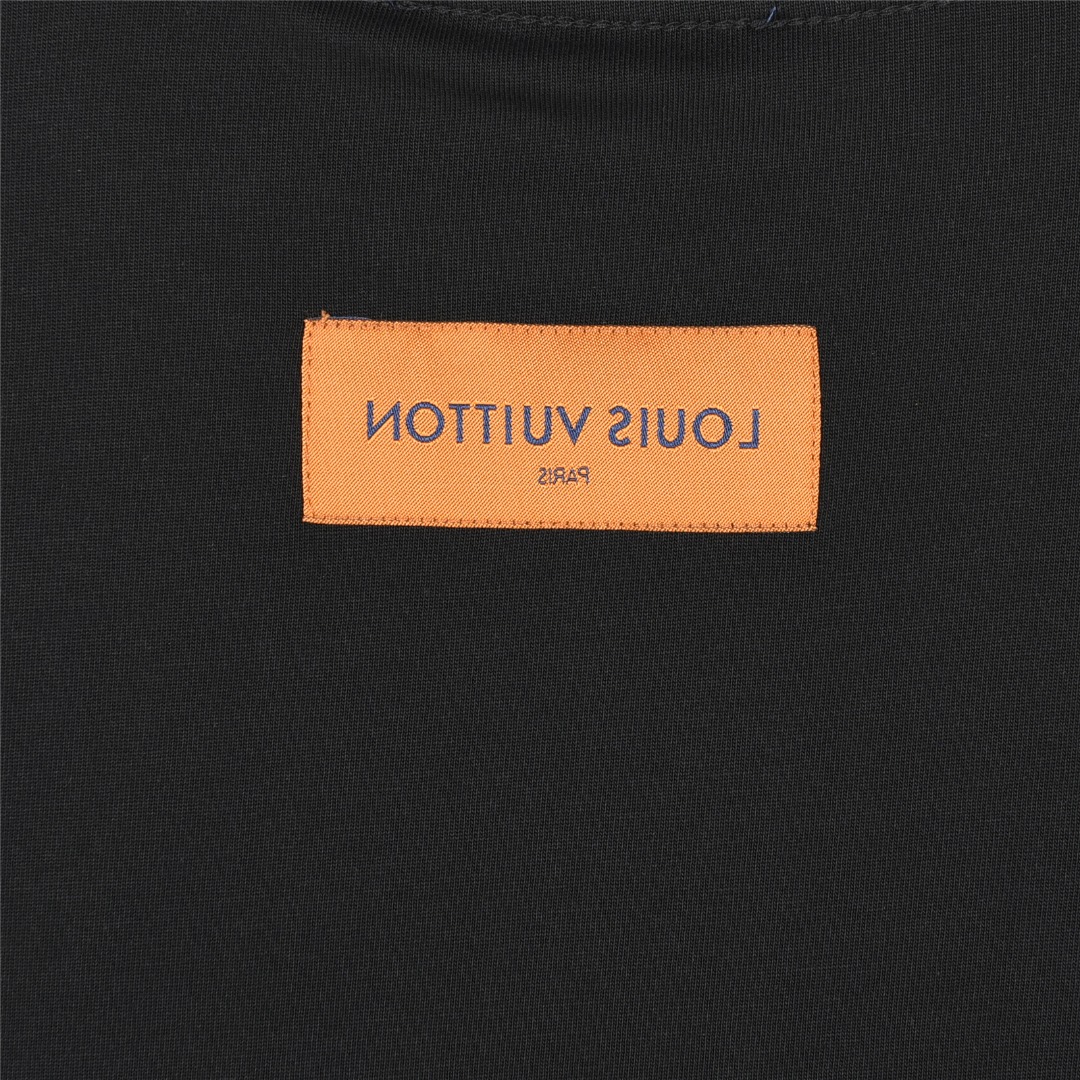 Louis Vuitton/路易威登 25ss 领口涂鸦字母印花大logo短袖T恤