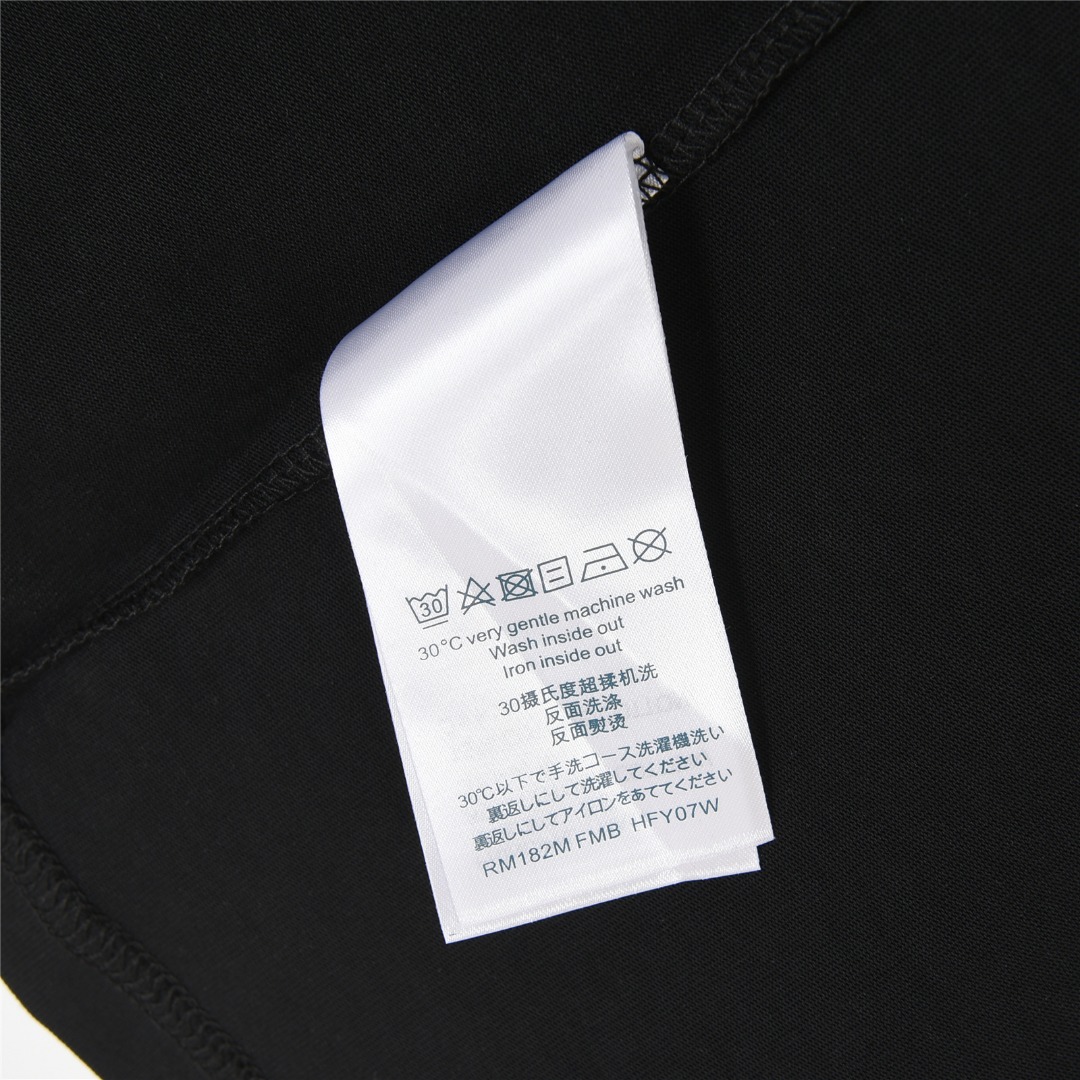 Louis Vuitton/路易威登 25ss 领口涂鸦字母印花大logo短袖T恤