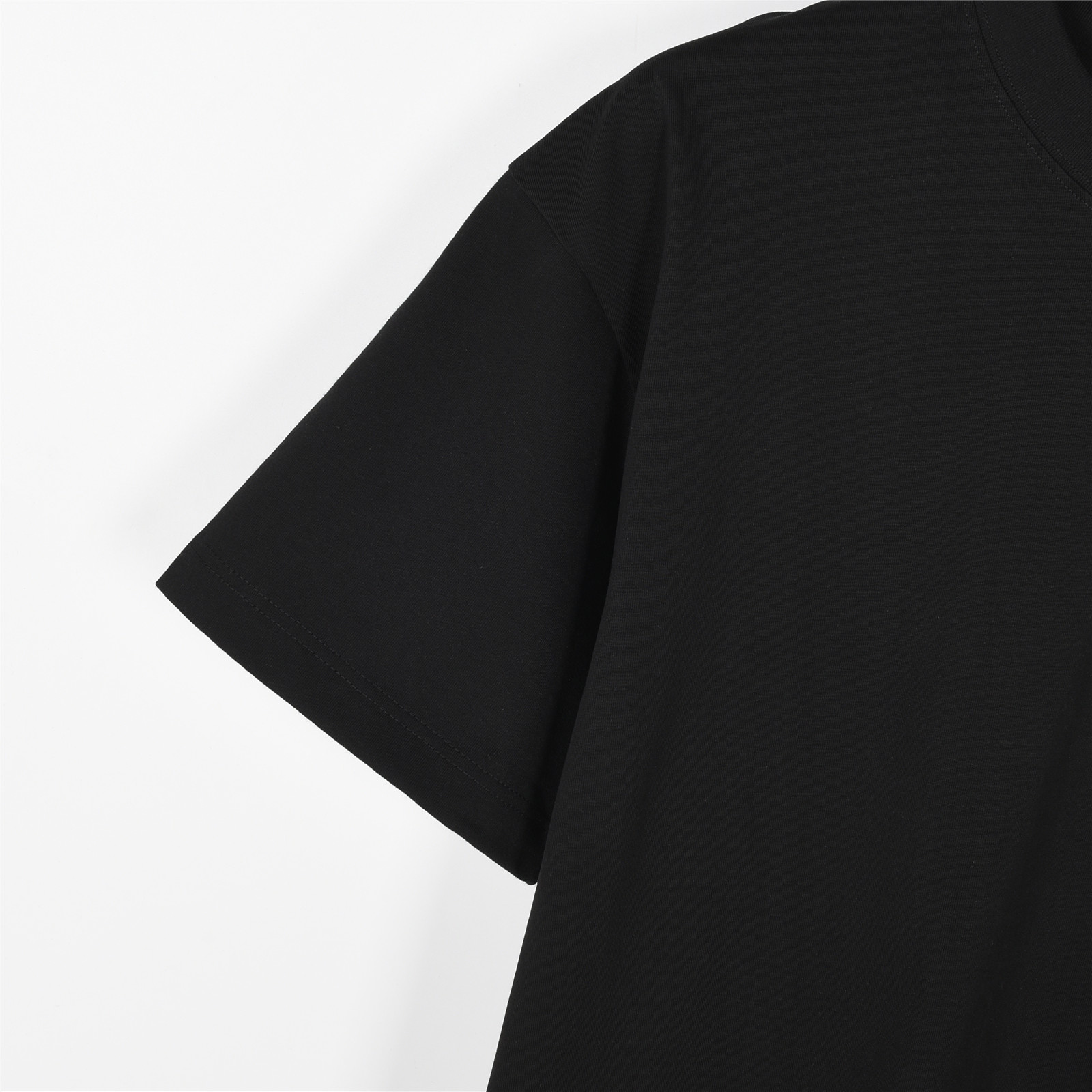 Louis Vuitton/路易威登 25ss 立体刺绣苞芯logo短袖T恤