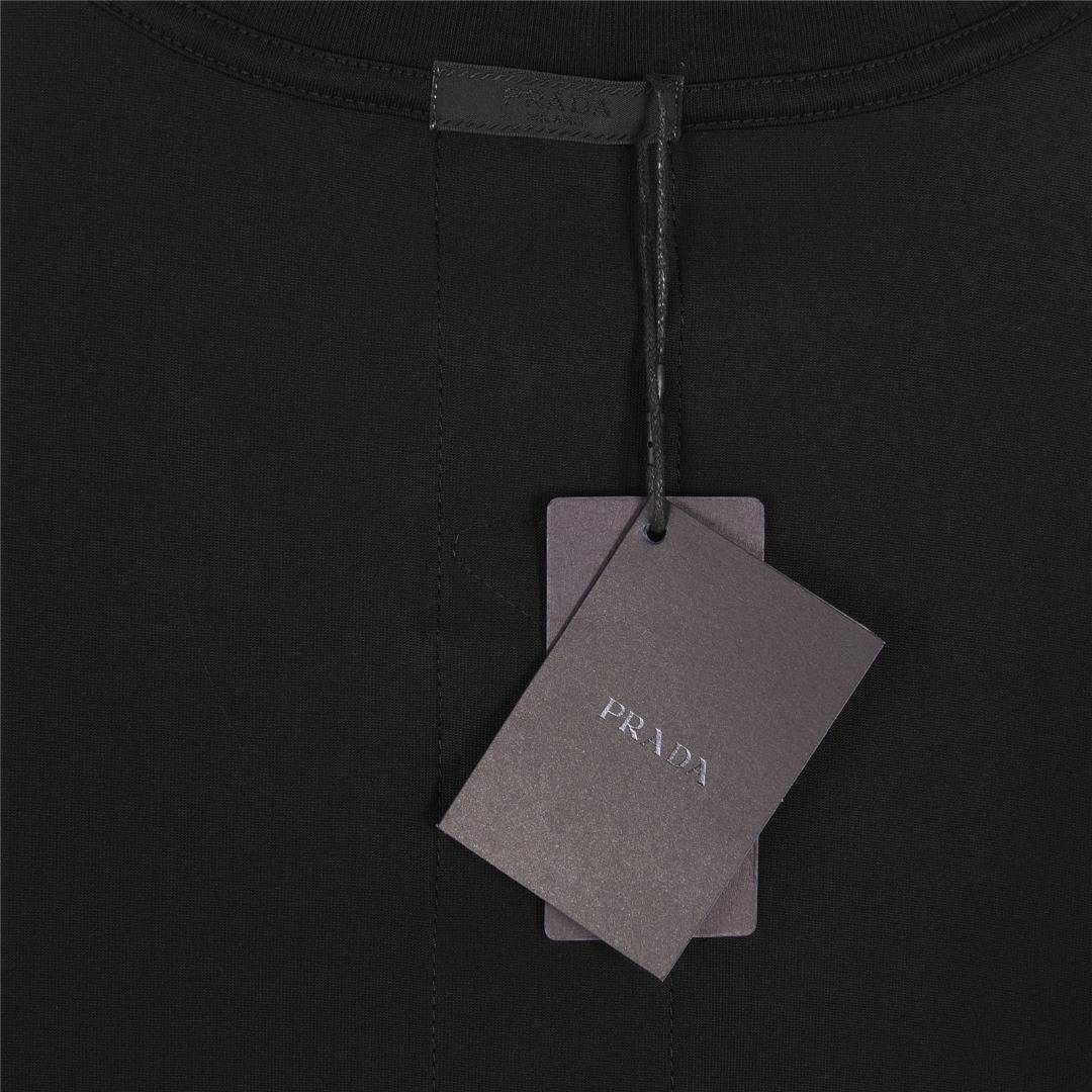 PRADA/普拉达 25ss 后背尼龙织带三角标镶嵌短袖T恤 黑色白色