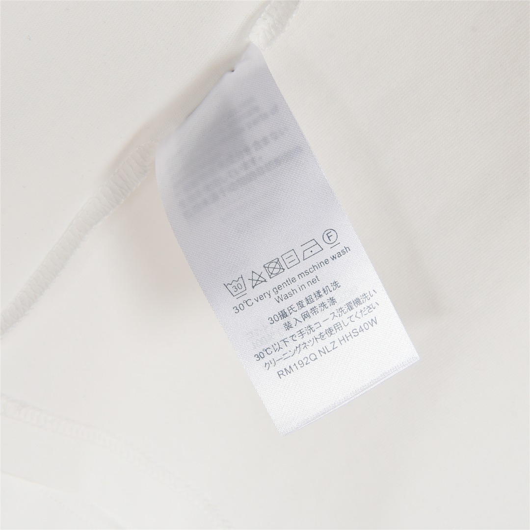 Louis Vuitton/路易威登 25ss 手绘彩色logo涂鸦短袖T恤黑色 白色-Chinese UA Cheap High Quatity Brand Clothes Bags handbags Sneakers wholesale wholesaler seller from China Factory suppliers Fashion Clothing Shoes best Quality Beautiful Price Louis Vuitton/路易威登 25ss 手绘彩色logo涂鸦短袖T恤黑色 白色