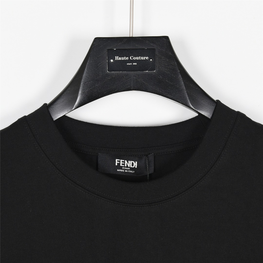 Fendi/芬迪 25ss Fendilicious披萨图案刺绣短袖T恤