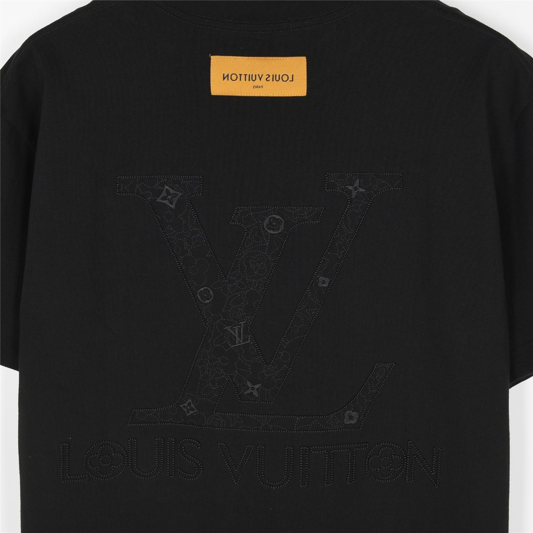 Louis Vuitton/路易威登 25ss 暗纹立体大logo绳绣短袖T恤