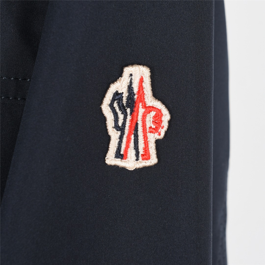 Moncler/蒙口 25ss 小标刺绣拉链连帽夹克外套 藏青