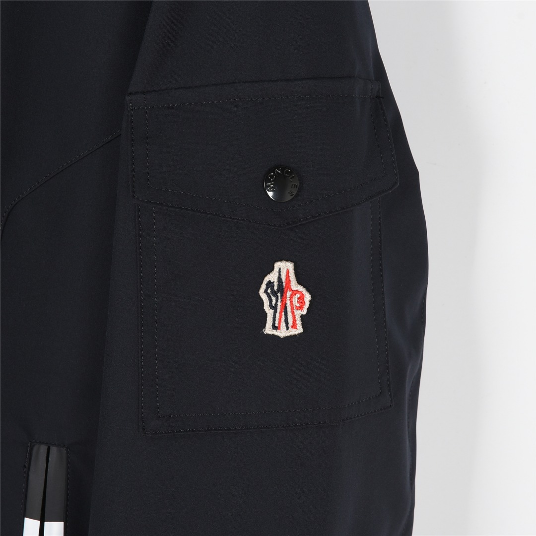 Moncler/蒙口 25ss 小标口袋拉链连帽夹克外套 藏青