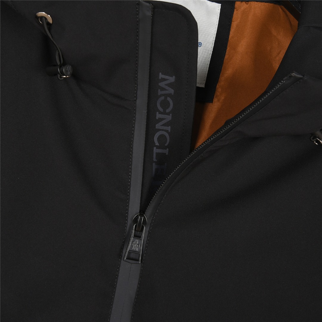 Moncler/蒙口 25ss 小标口袋拉链连帽夹克外套 黑色