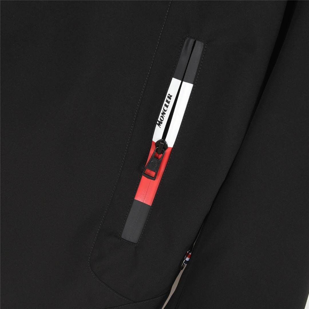 Moncler/蒙口 25ss 小标口袋拉链连帽夹克外套 黑色